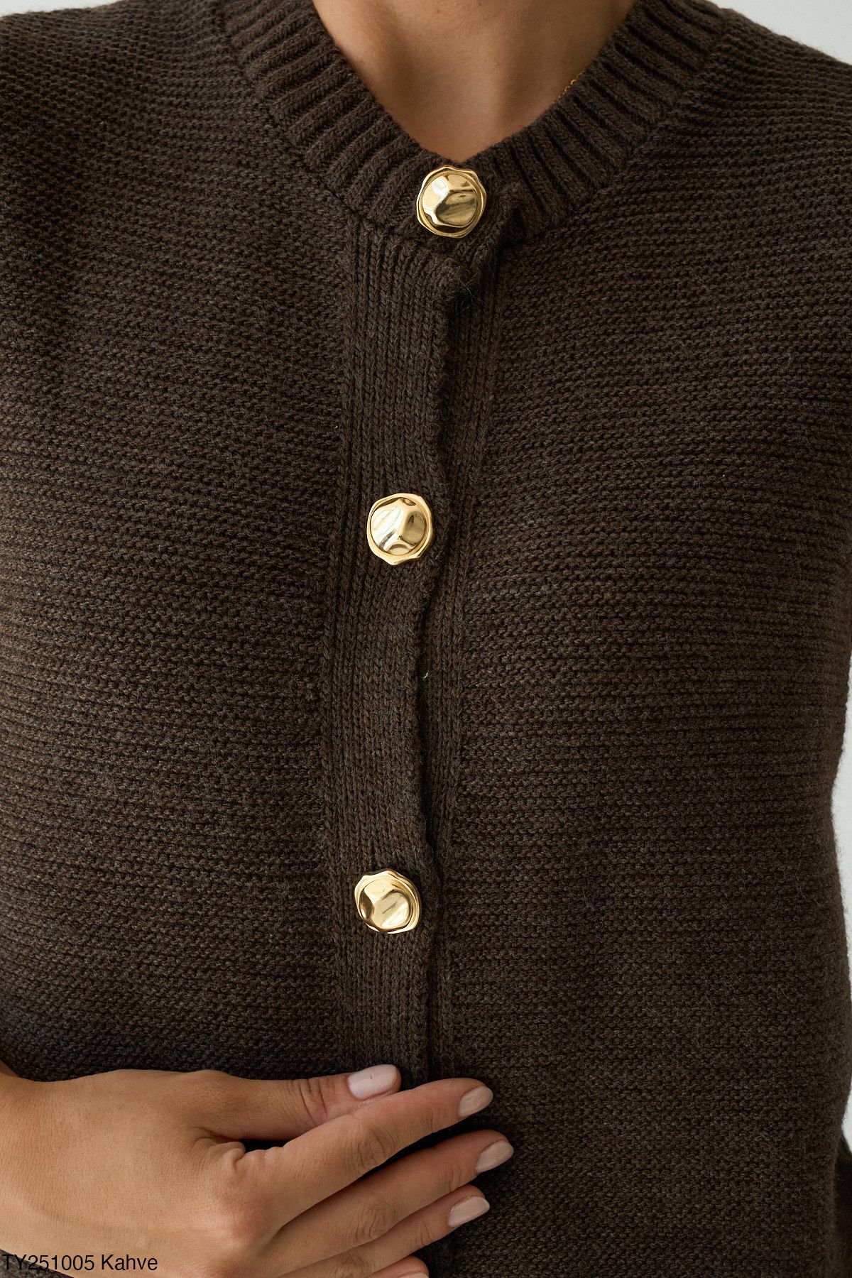 Gold Düğmeli Triko Yelek