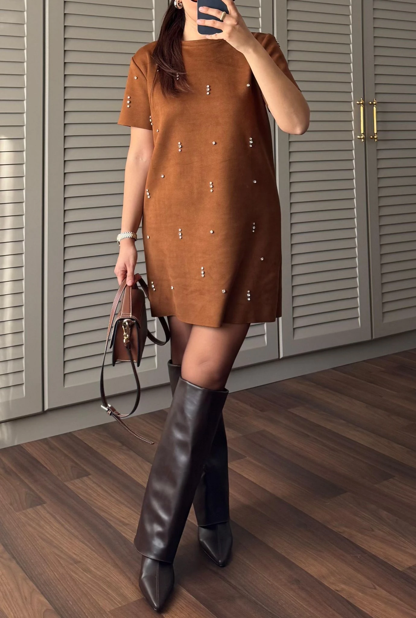 Marka Model Taş Çakımlı Nubuk Elbise