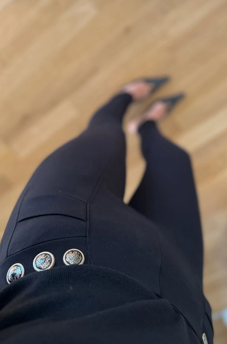 Düğme Detaylı Çelik Tayt