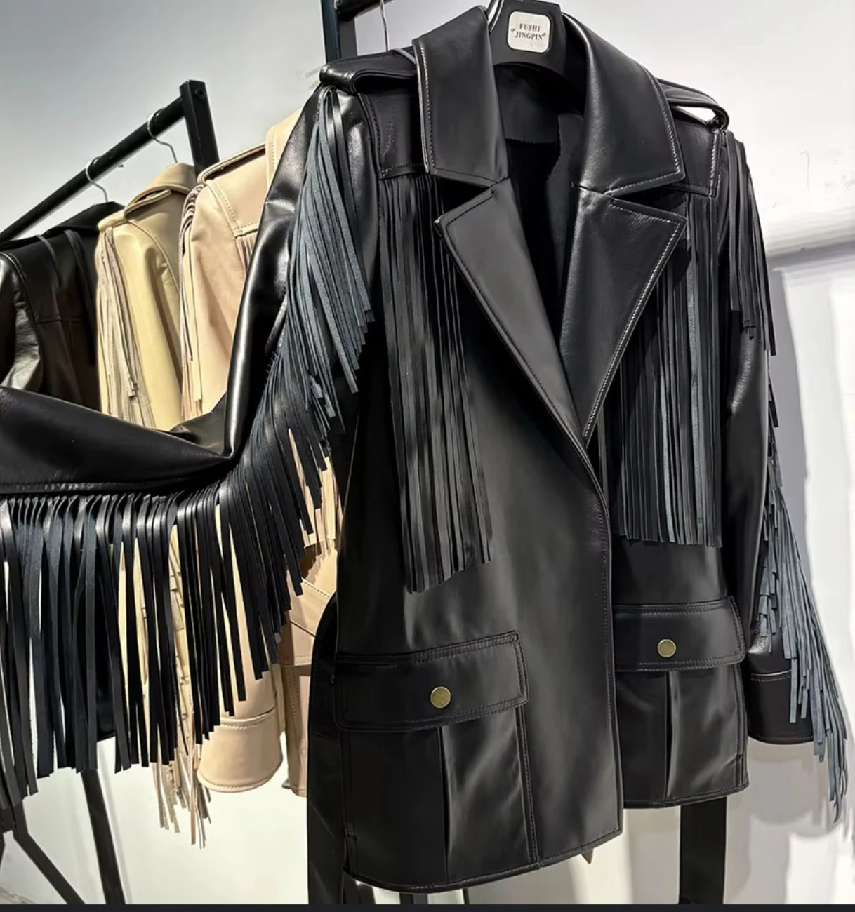 Püsküllü Kemerli Deri Ceket