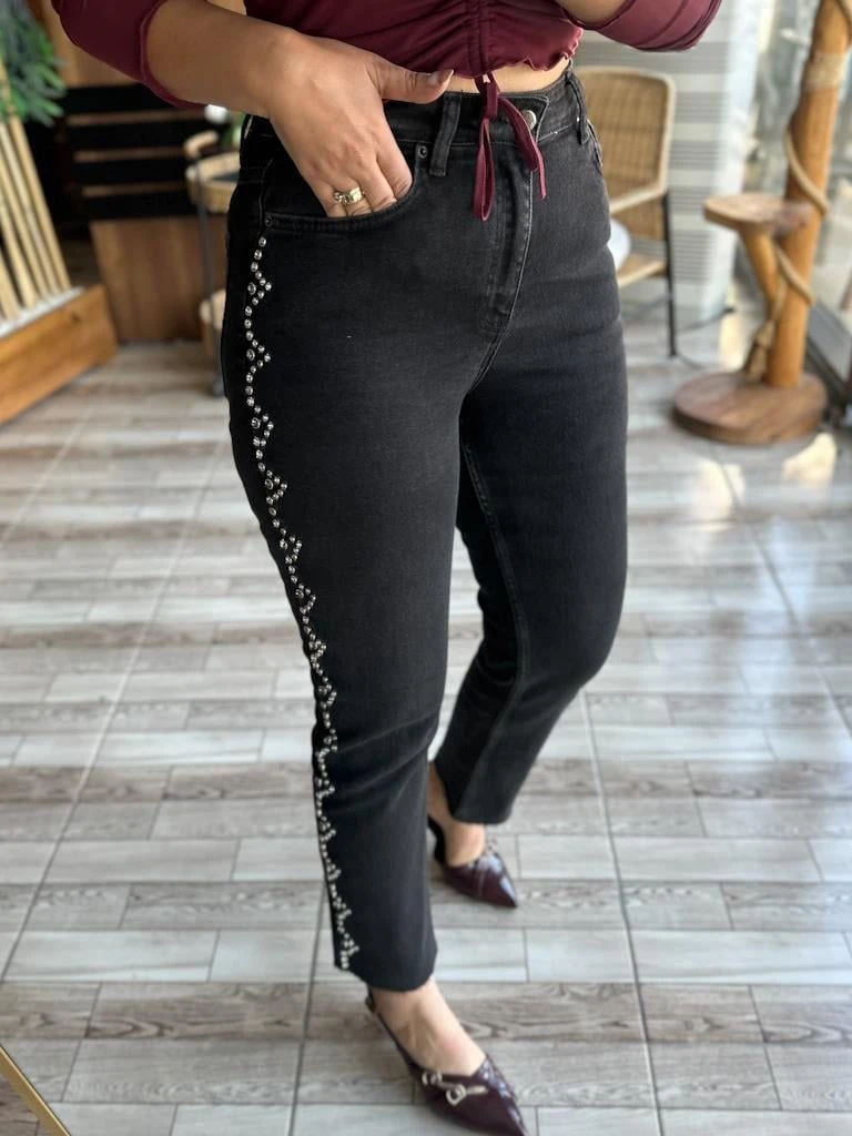 Yanları Droplu Mom Fit Kot Pantolon