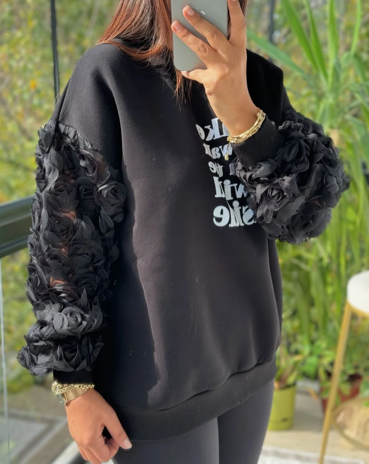 Kolu Gül Detaylı Sweat