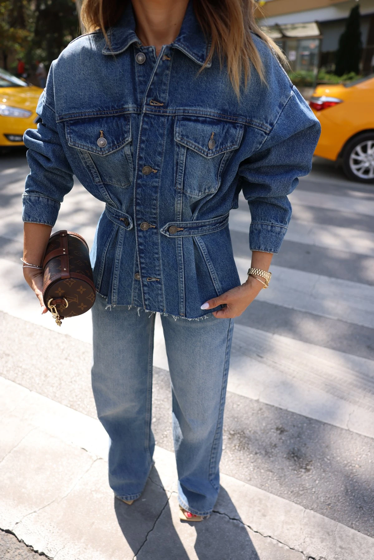 Bel Kemer Detaylı Kot Ceket