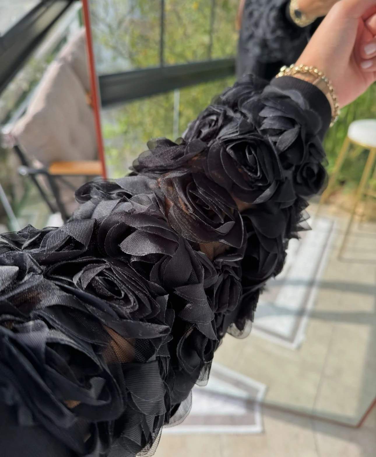 Kolu Gül Detaylı Sweat