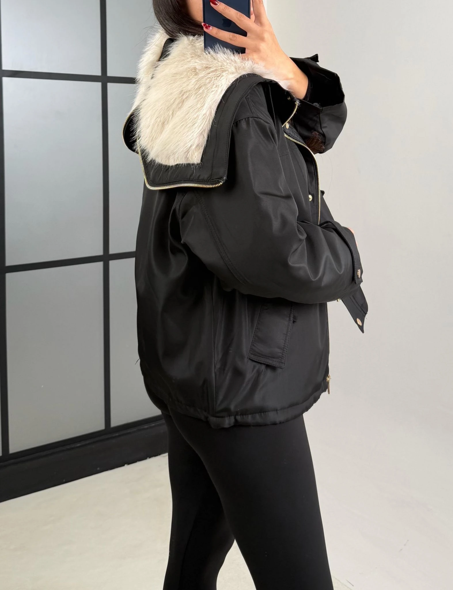 Kapüşon Kürklü Kısa Mont