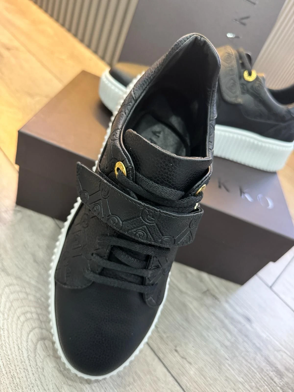 Vakko Bantlı Snekars