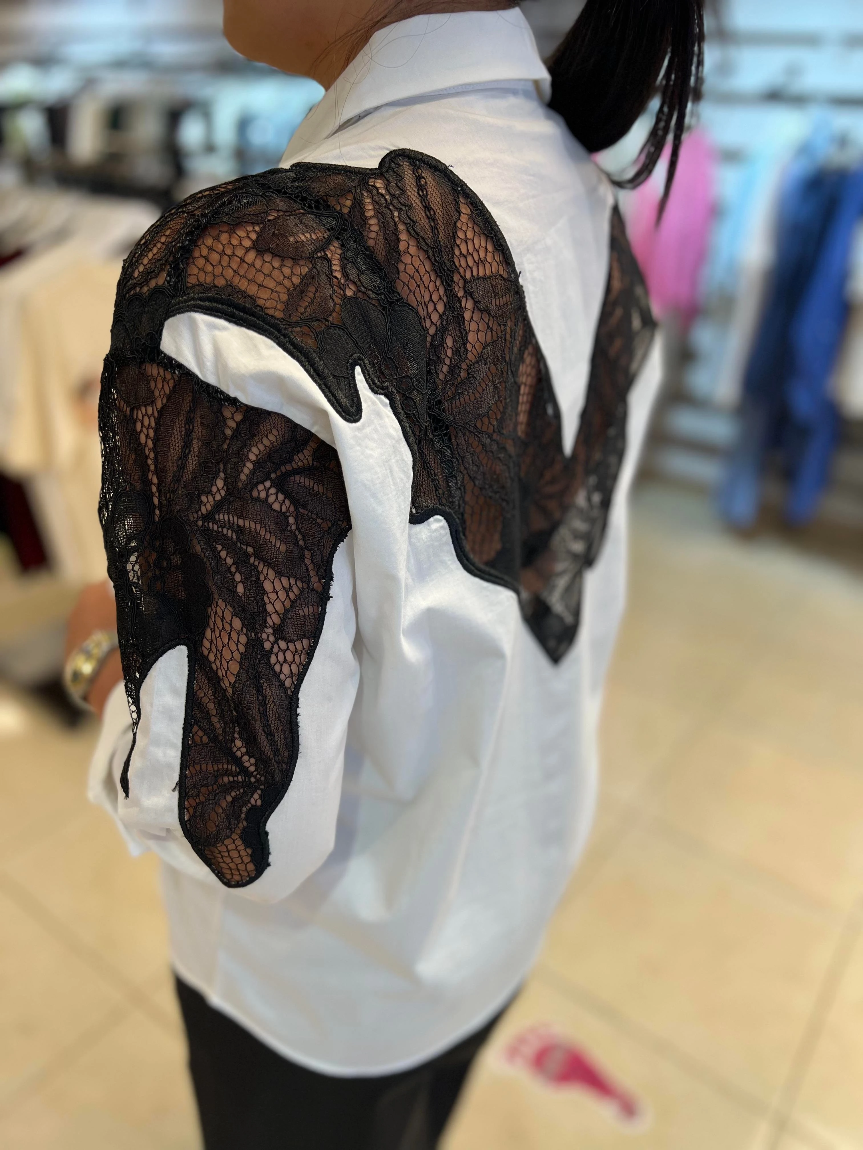 Omuz Detaylı Poplin Gömlek