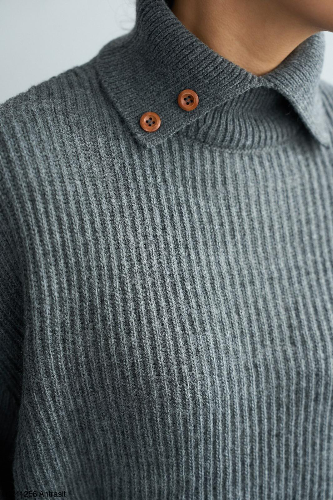 Mendil Yaka Düğmeli Triko Bluz