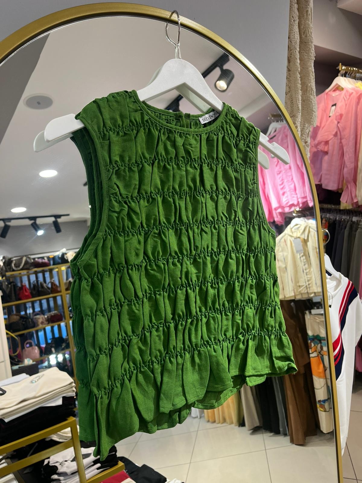 Büzgü Detaylı Crop Bluz