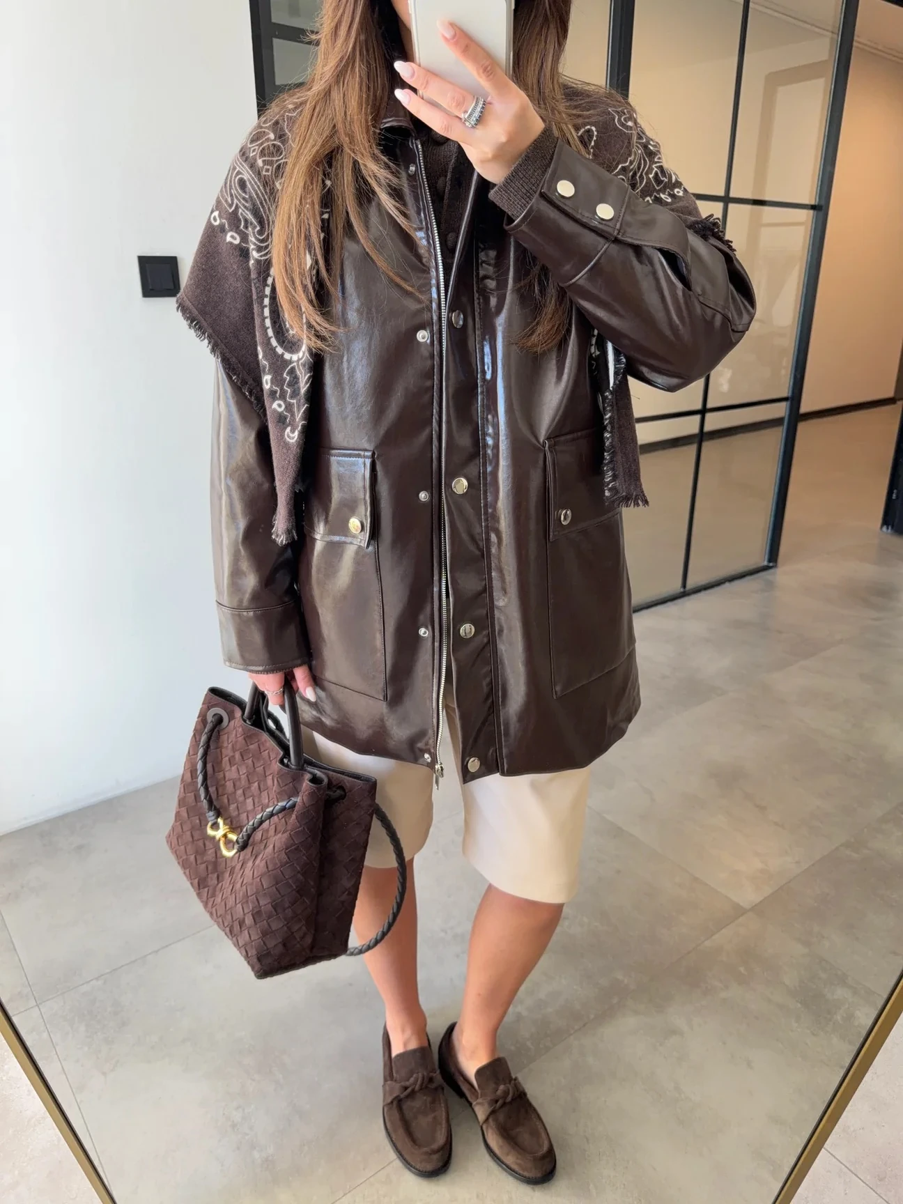 Parlak Oversize Deri Ceket