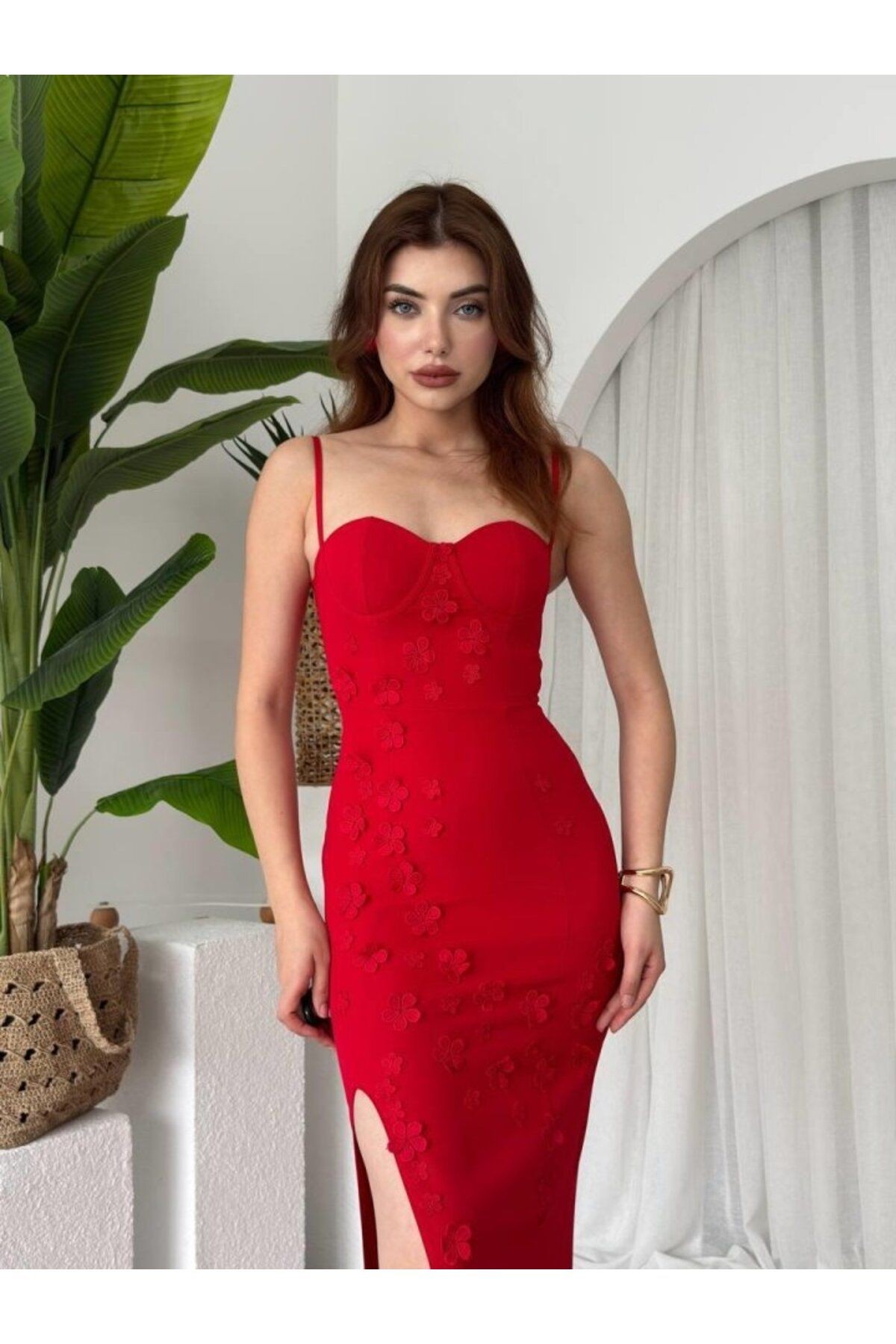 Stor Gül Detaylı Elbise