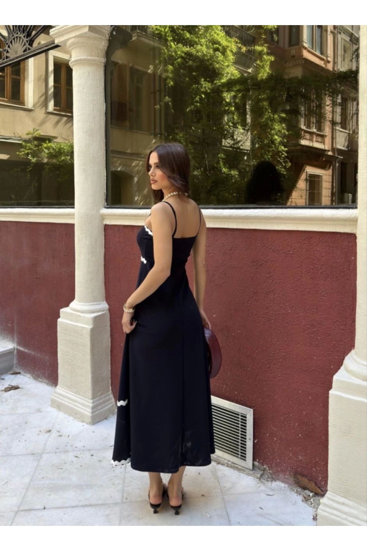 Askılı Uzun Şerit Detaylı Şık Ve Rahat Elbise - Lacivert