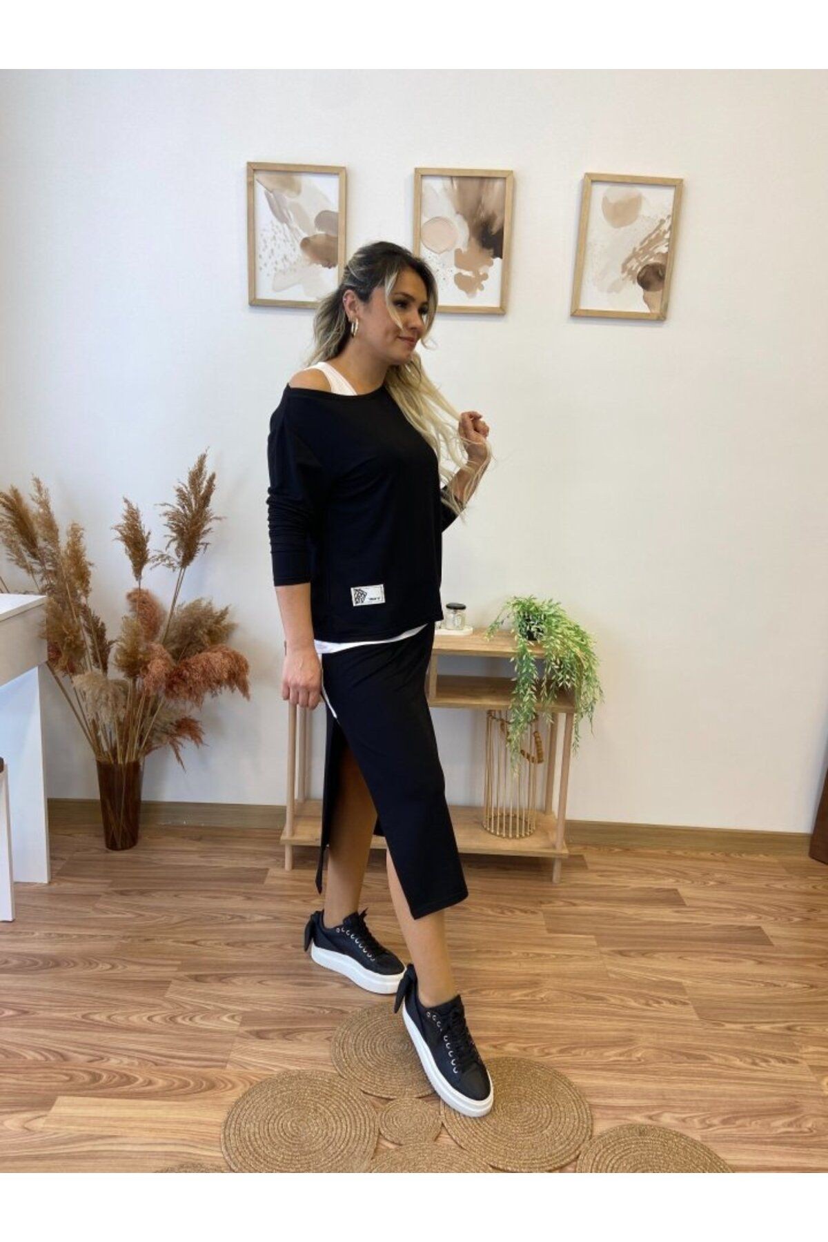 Kadın Uzun Kollu Tek Omuzu Açık Viskon Bluz Içi Atletli Ve Yandan şeritli üçlü Viskon Ikil