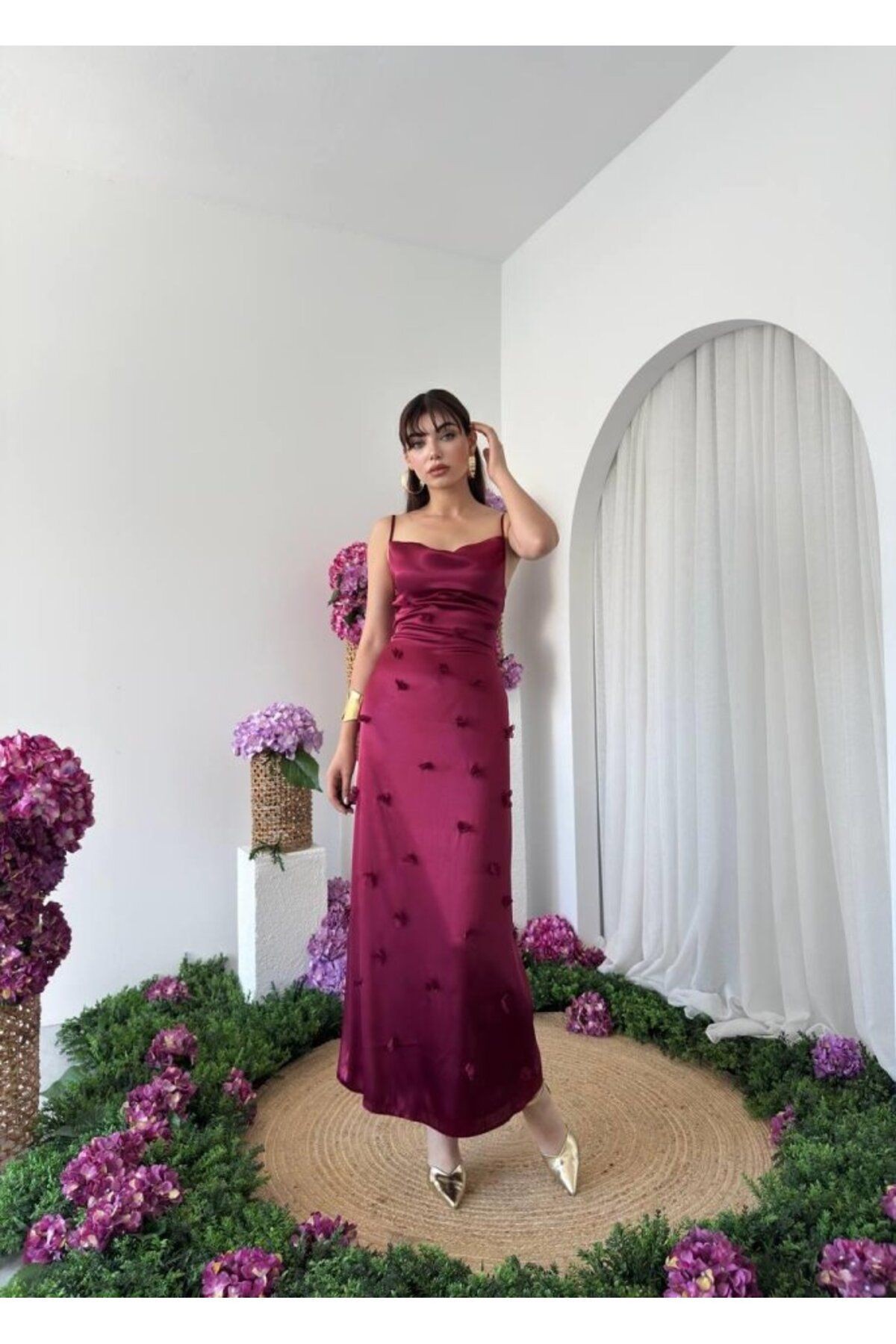 Dora Çiçek Detaylı Elbise