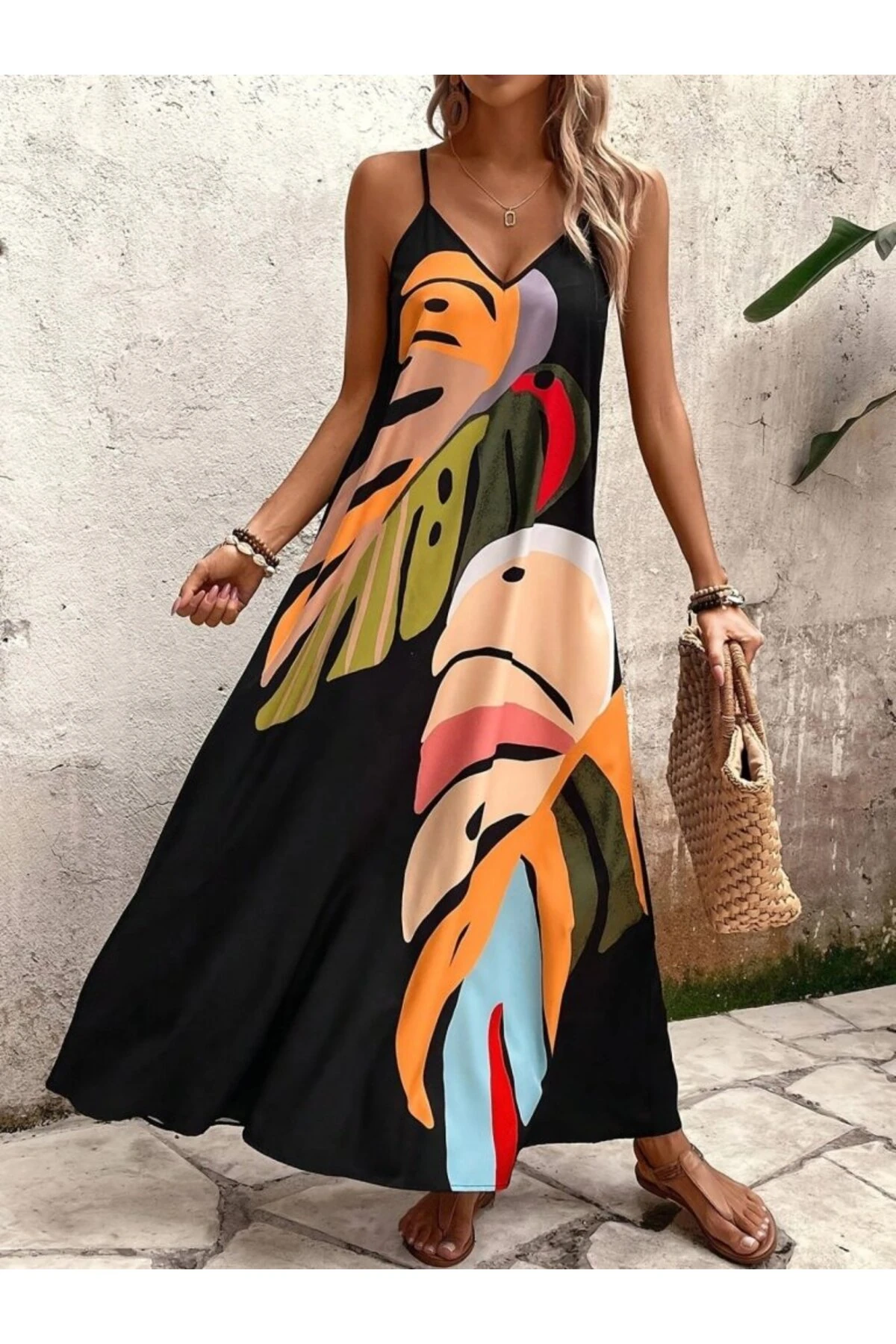 Kadın Ip Askılı V Yakalı Desenli Süprem Maxi Elbise