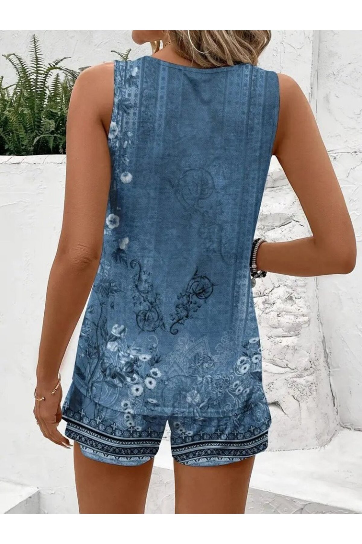 Kadın Askılı Yuvarlak Yaka çiçek Baskılı Süprme Bluz Ve Short Ikili Takım