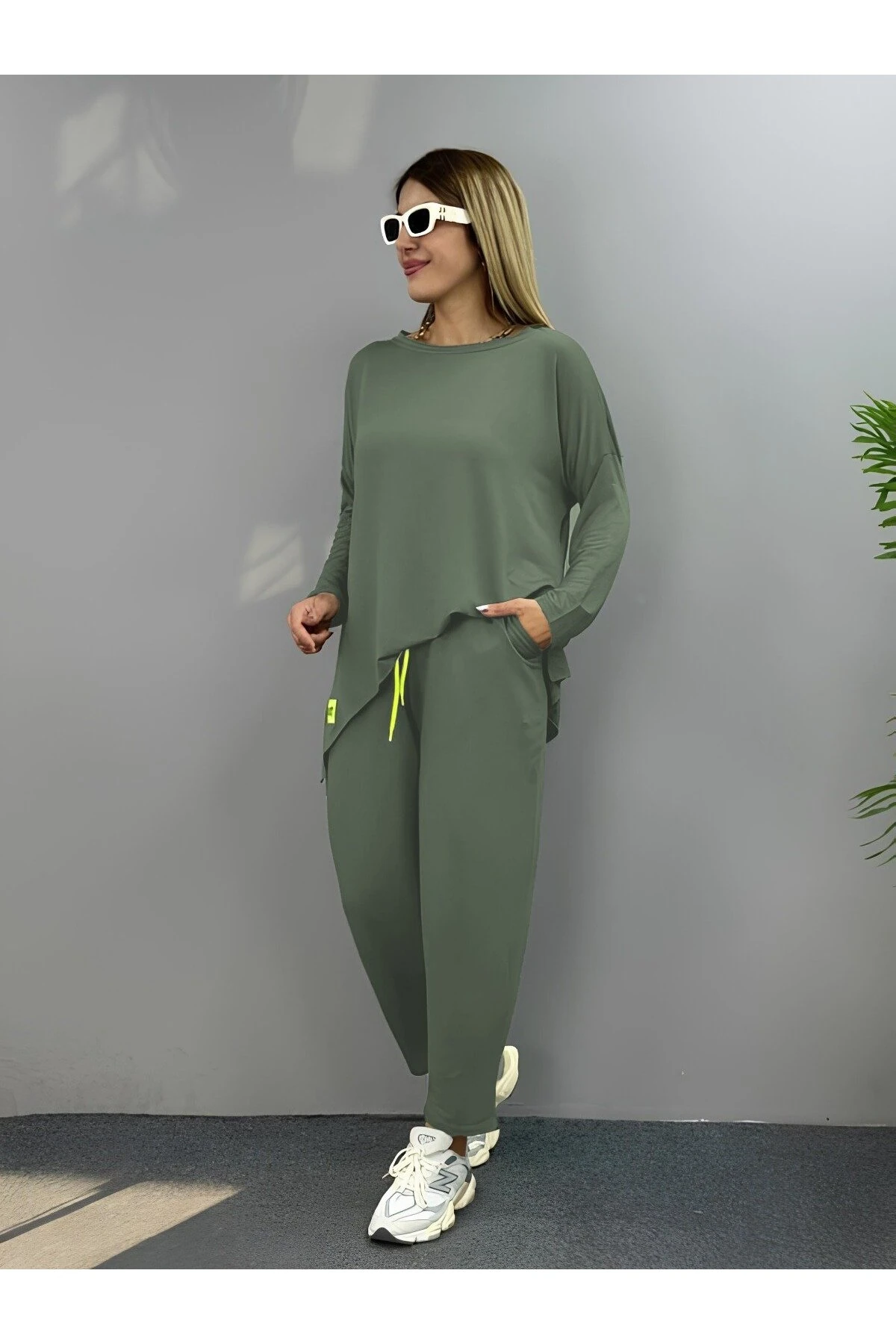 Kadın Iki Iplik Viskon Pamuk Kumaş Arma Detaylı Ikili Takım
