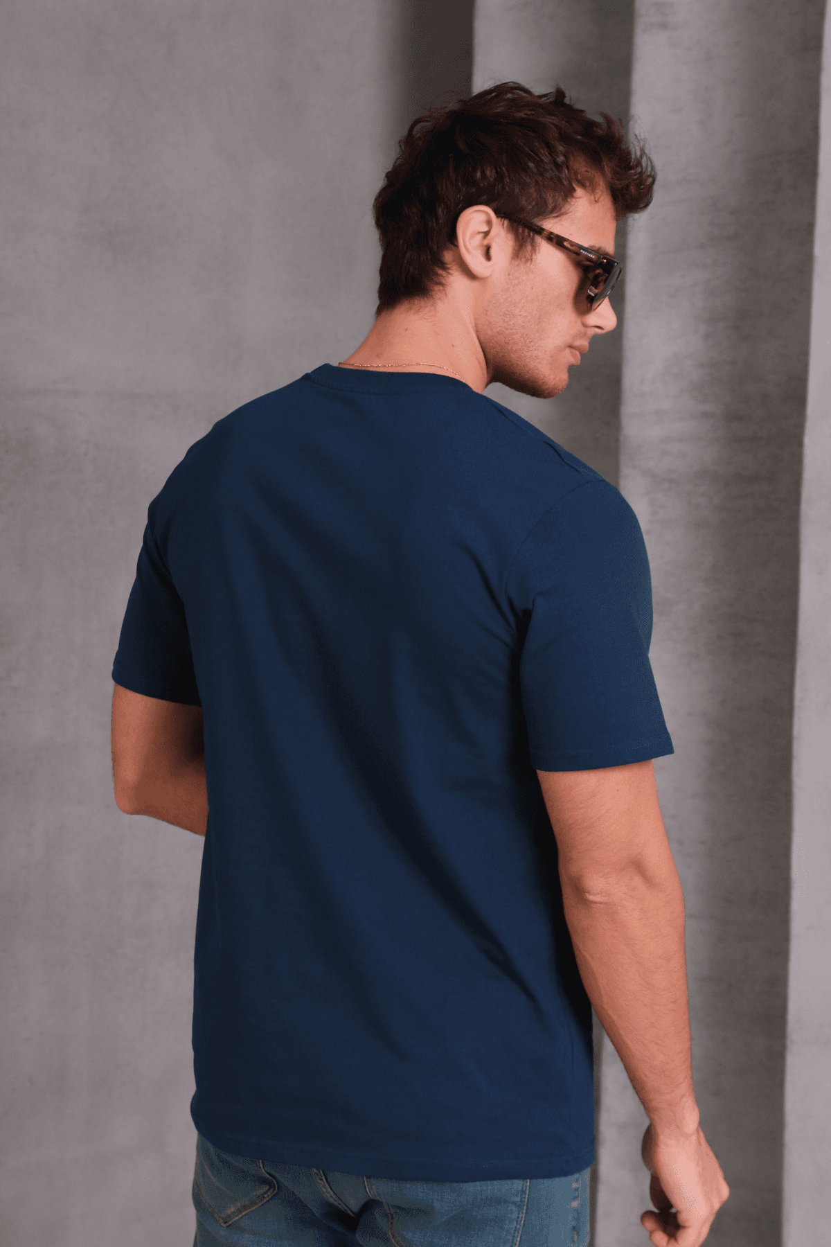 Unisex Relax Fit Bisiklet Yaka %100 Pamuk Rahat Kesim Basic Tişört