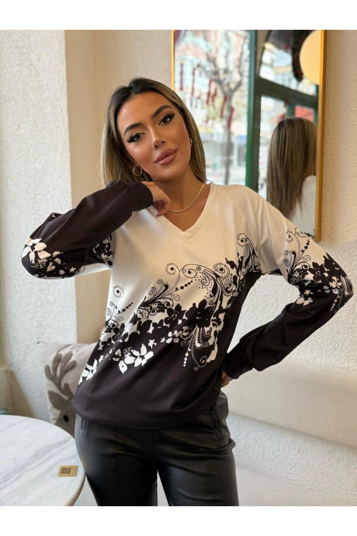 Kadın Uzun Kollu V Yakalı çiçek Baskılı şardonlu Dalgıç Bluz