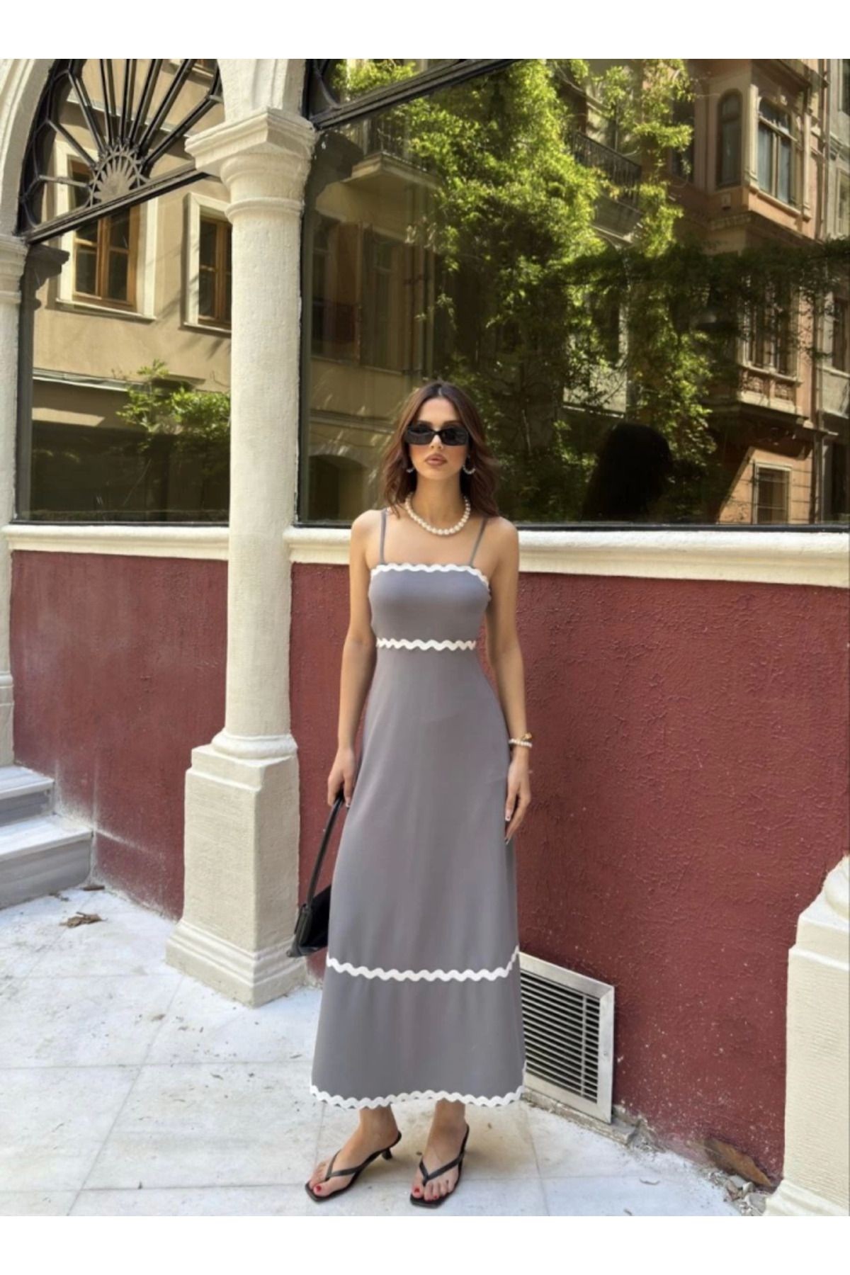 Askılı Uzun Şerit Detaylı Şık Ve Rahat Elbise - Gri