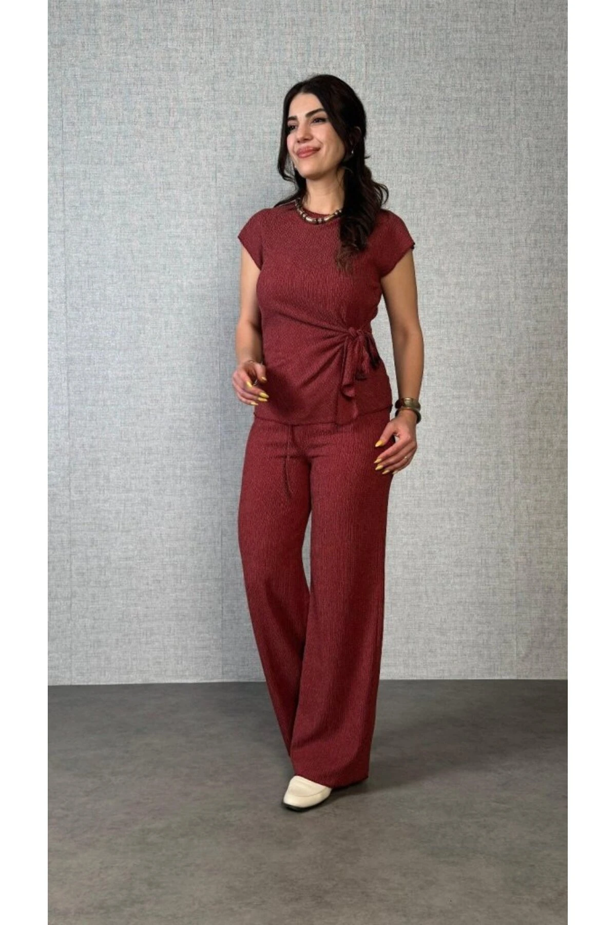 Kadın Kısa Kollu Bisiklet Yaka Yandan Bağlamalı Bürümcük Bluz Ve Pantolon Ikili Takım