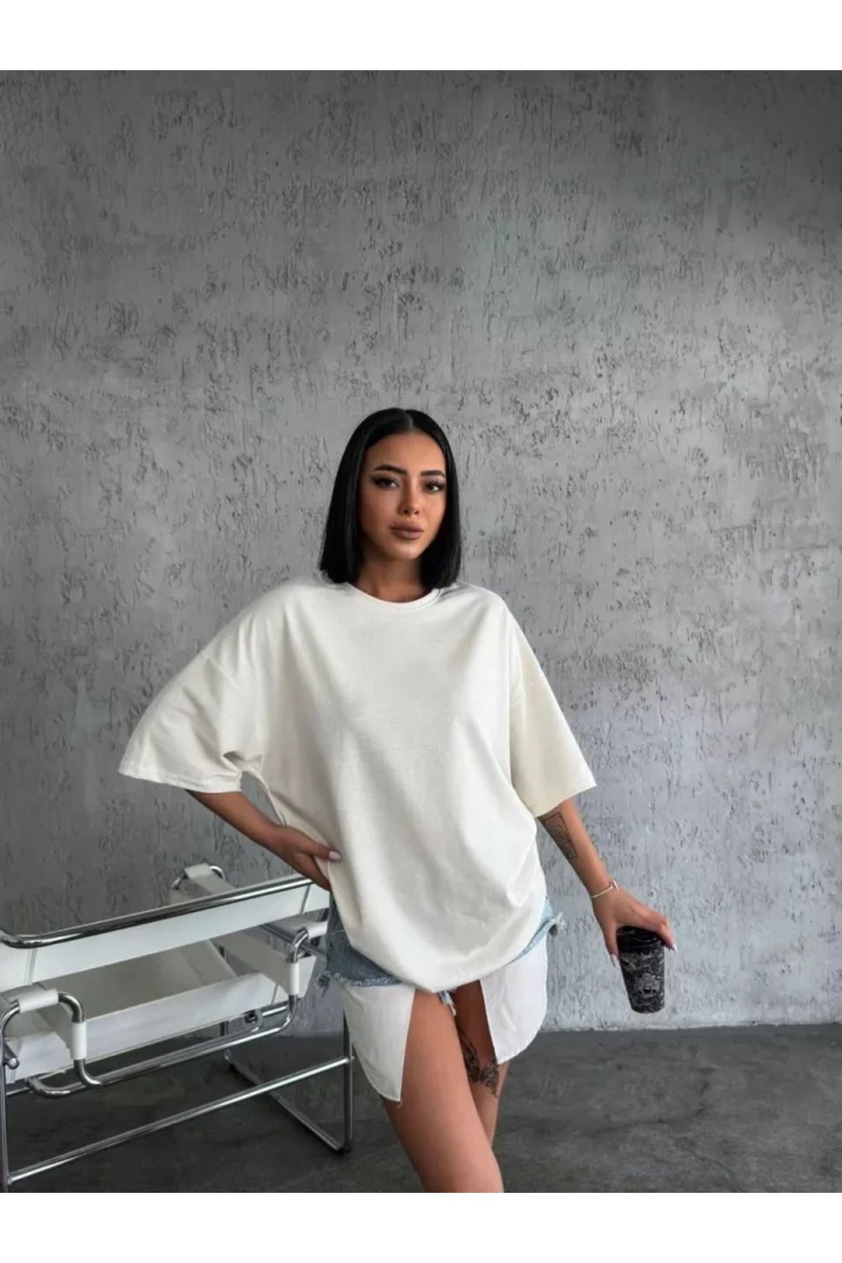 Düz Biskilet Yaka T-shirt - Beyaz