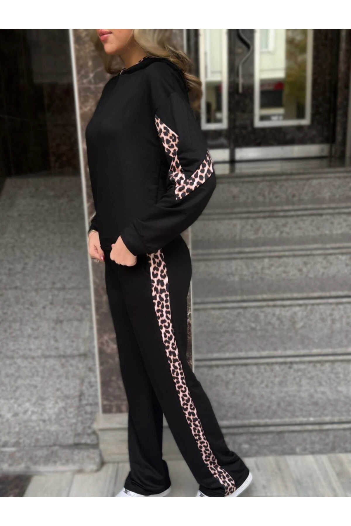mrpurple Kadın Kapüşonlu Leopar Detay Sweat Ve Yüksek Bel Yanları Leopar şeritli Bol Paça Pantolon I