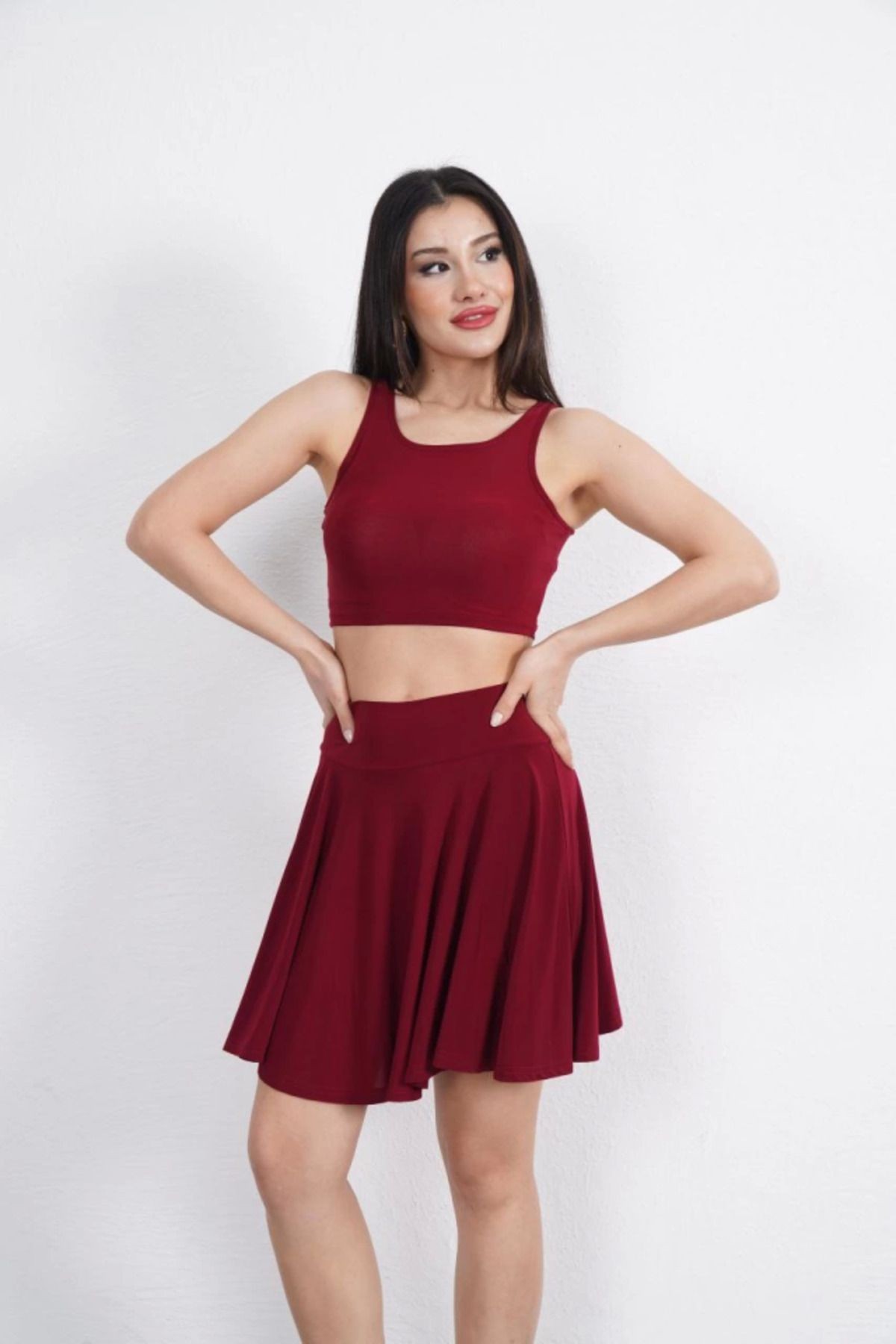 Sendy Kumaş Bisiklet Yaka Crop Şortlu Etek Ikili Takım - Bordo