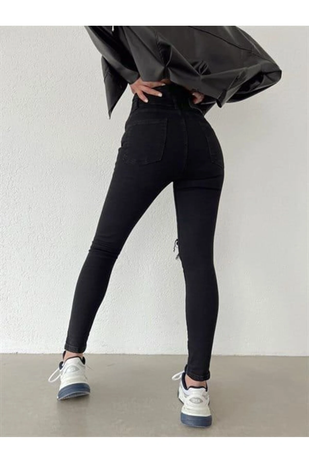 Melenza Kadın 5 Düğmeli V Detay Bel Yırtık Kot Pantolon