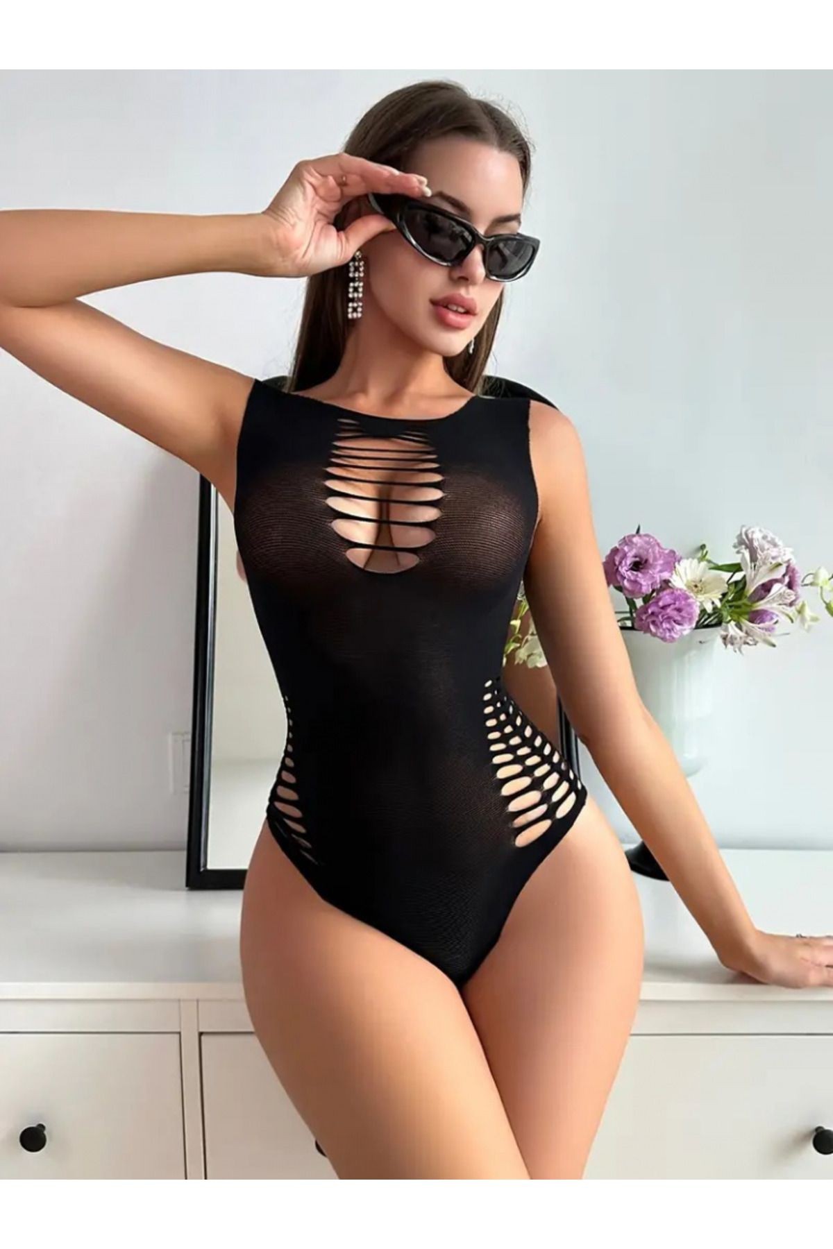 Kadın Sıfır Kol Göğüs, Sırt Ve Yanları Kesik Detay çıtçıtlı Viskon Bodysuit