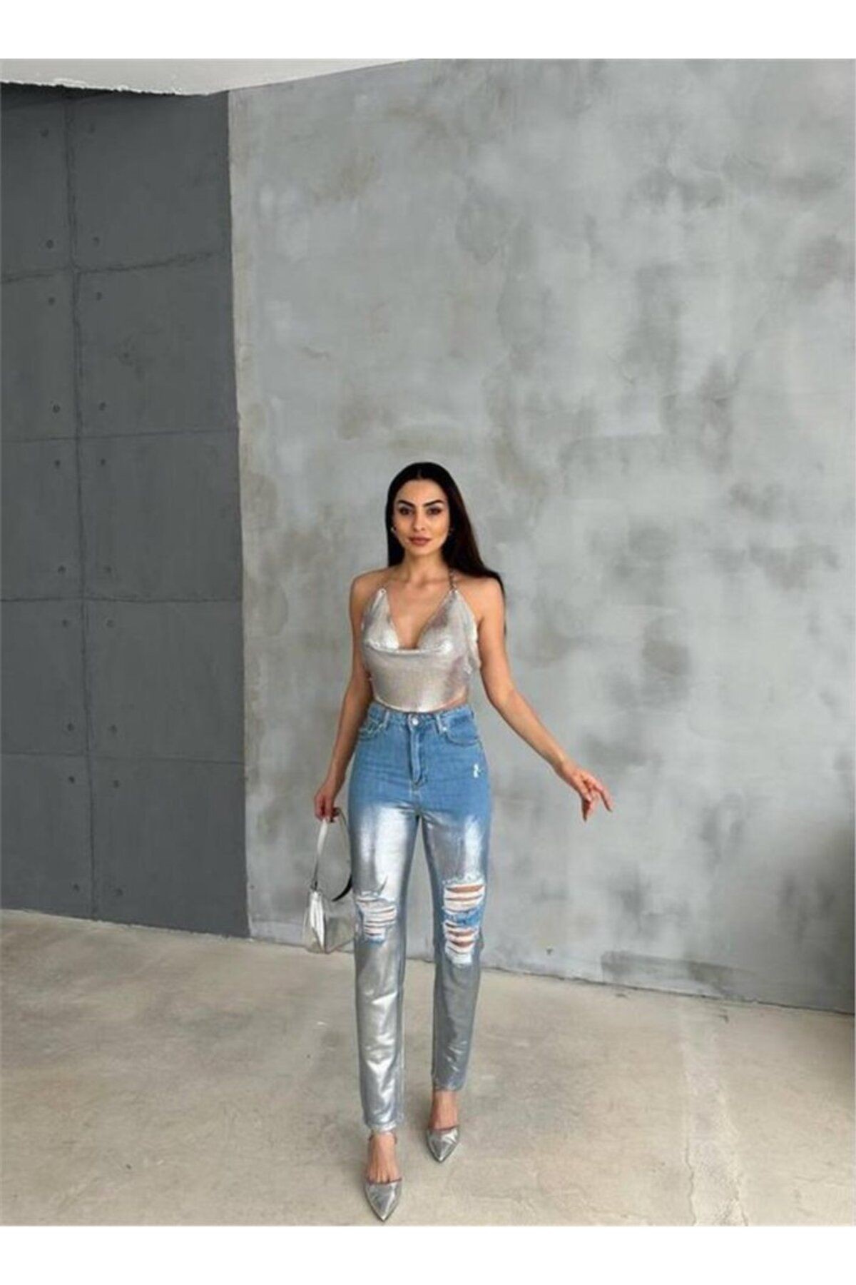 DİZ YIRTIK VARAKLI MOM KOT PANTOLON - Gümüş