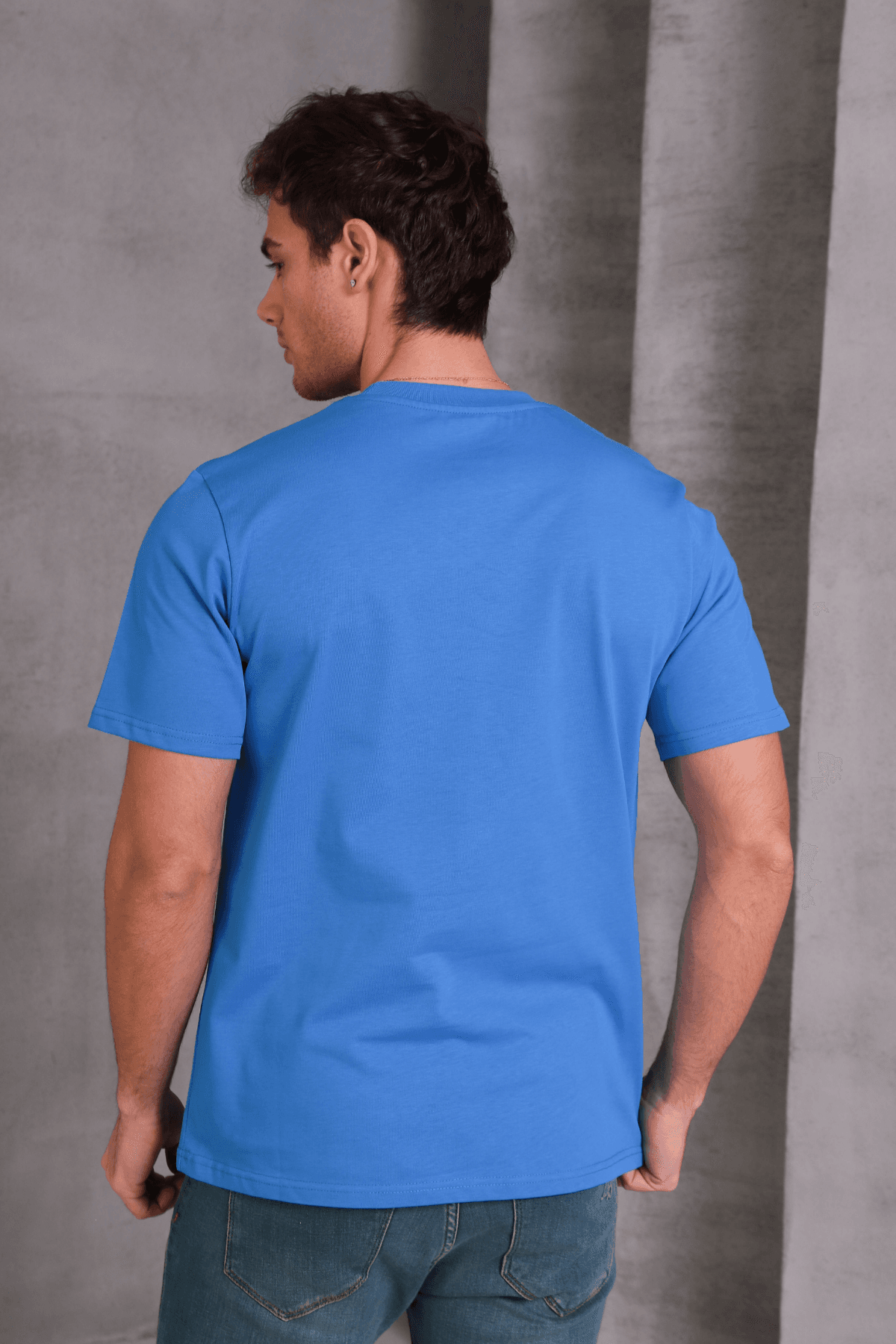 Unisex Relax Fit Bisiklet Yaka %100 Pamuk Rahat Kesim Basic Tişört