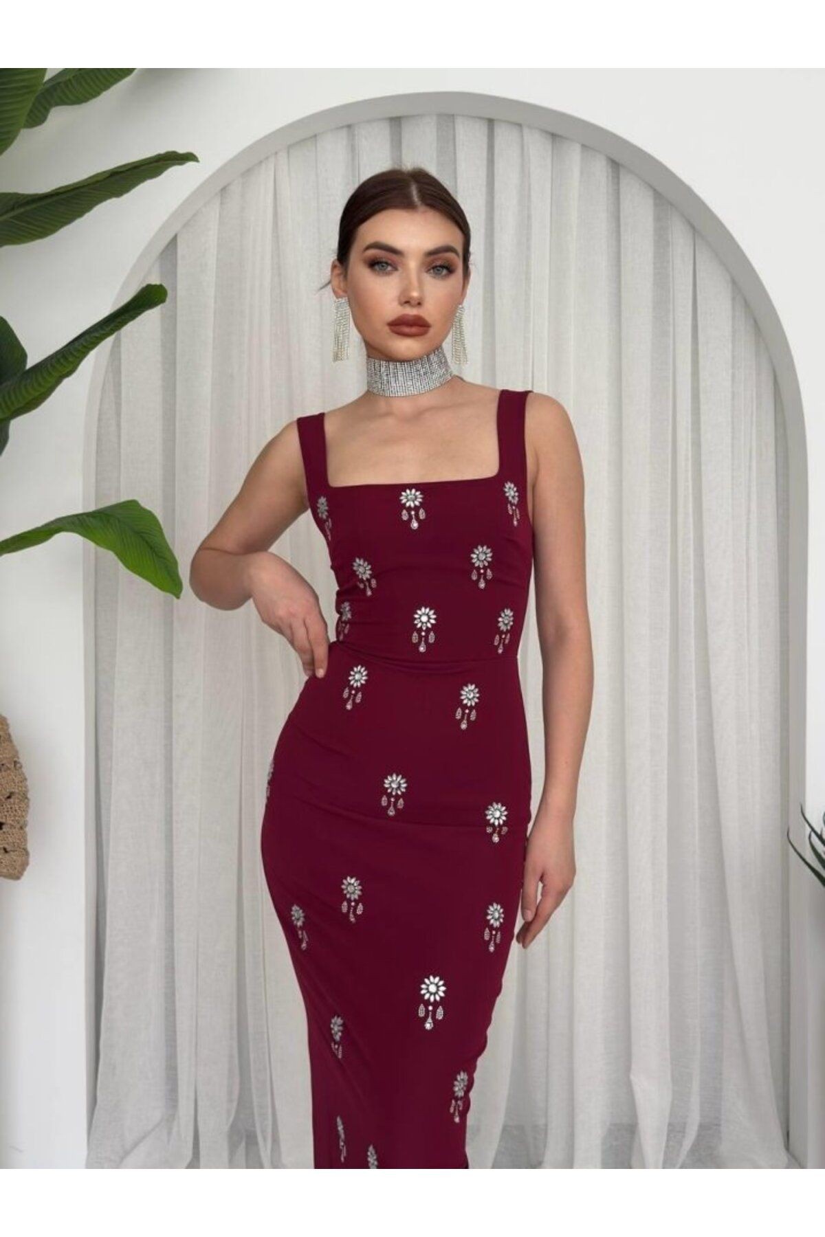 Ners Taş Detaylı Elbise