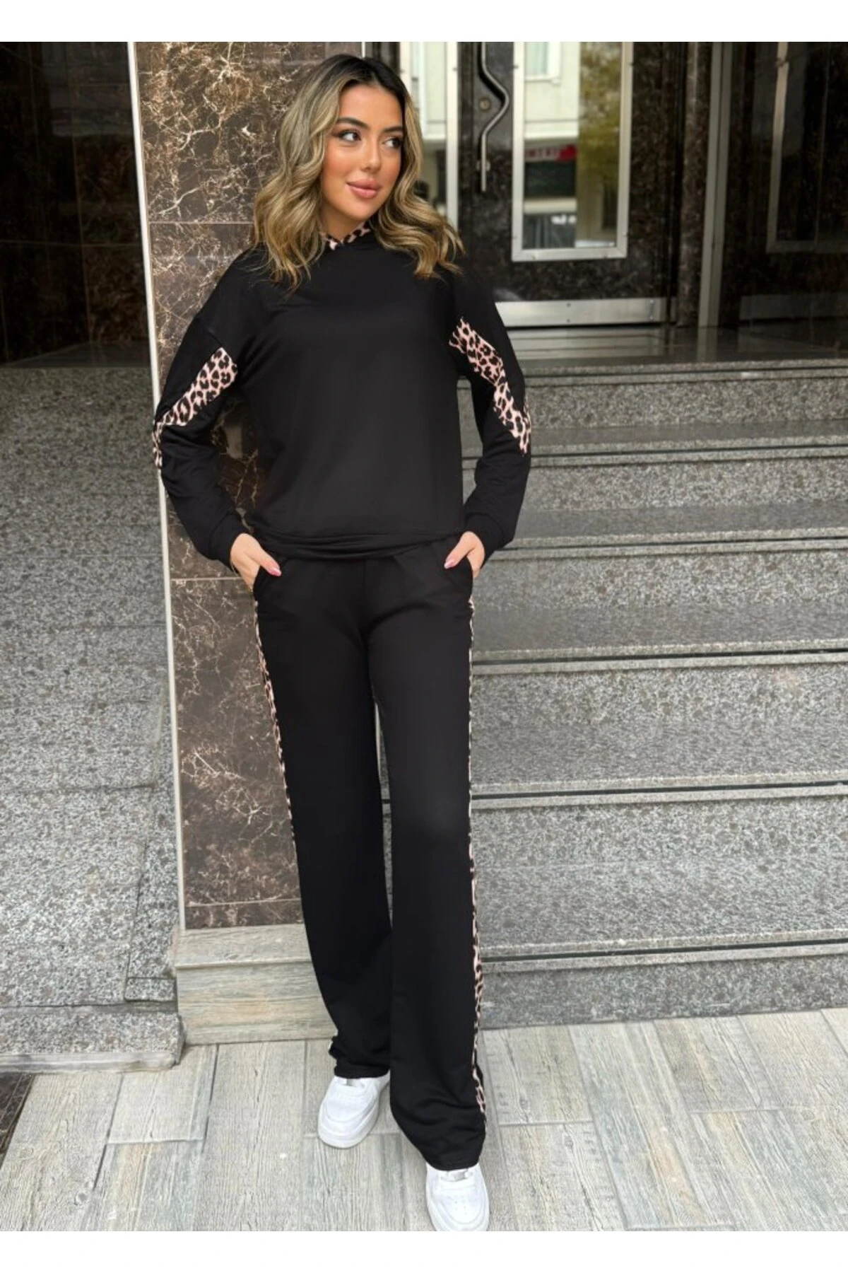 mrpurple Kadın Kapüşonlu Leopar Detay Sweat Ve Yüksek Bel Yanları Leopar şeritli Bol Paça Pantolon I