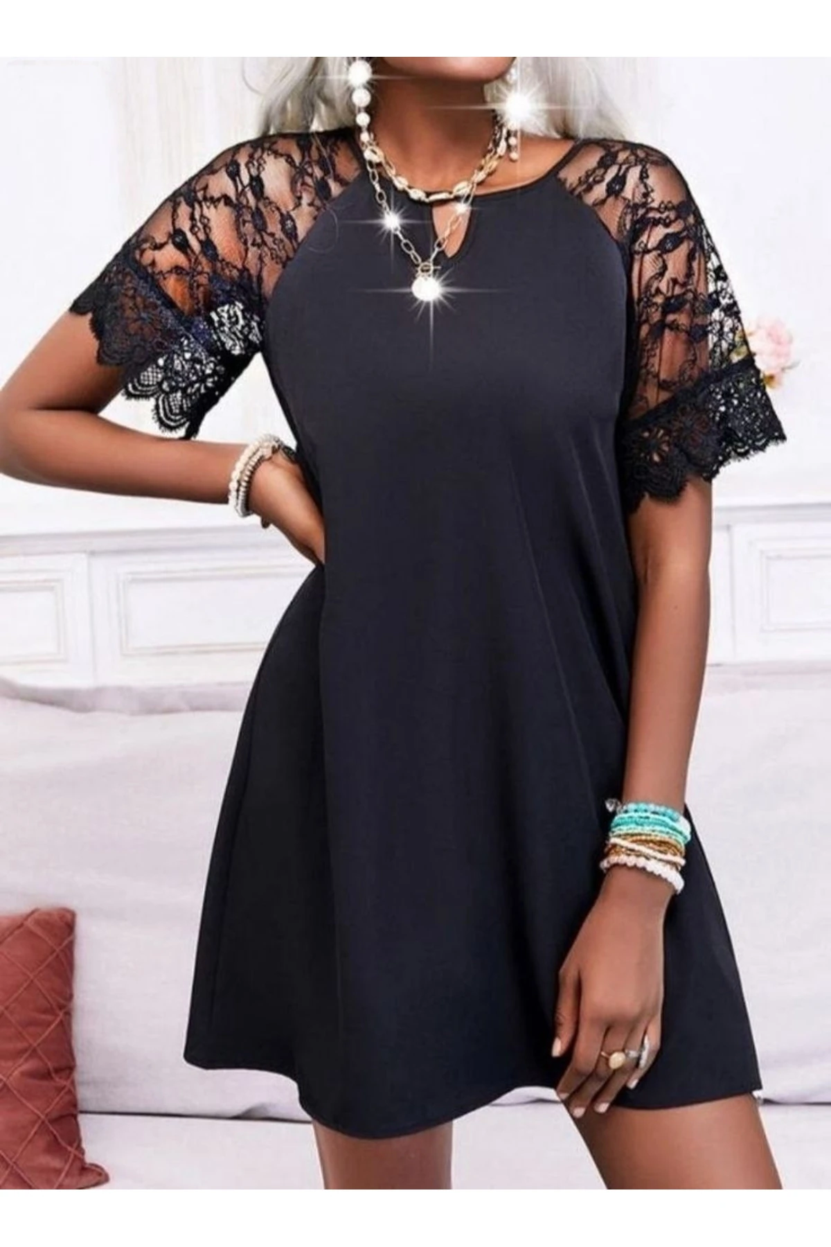 Kadın Dantelli Kısa Kollu Damla Yaka Krep Elbise