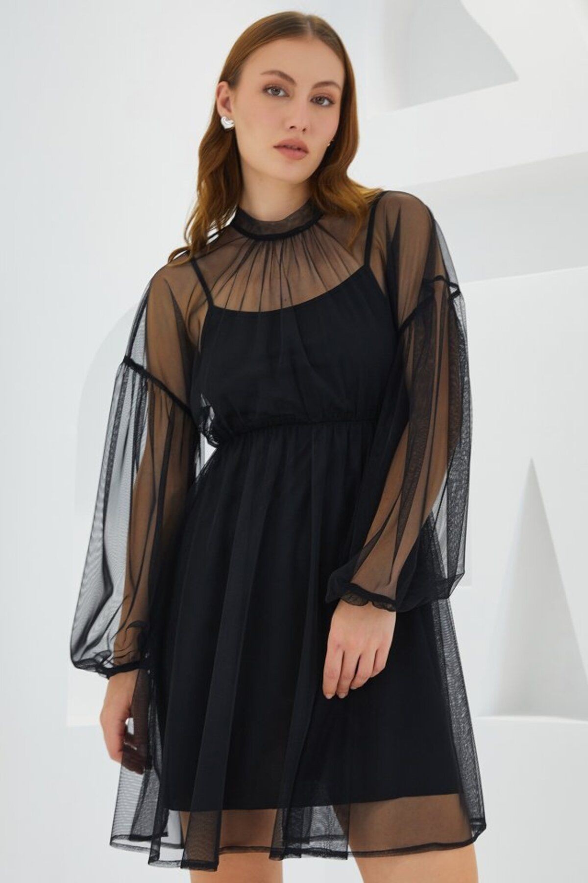 Siyah Tül Detaylı Mini Elbise 2485