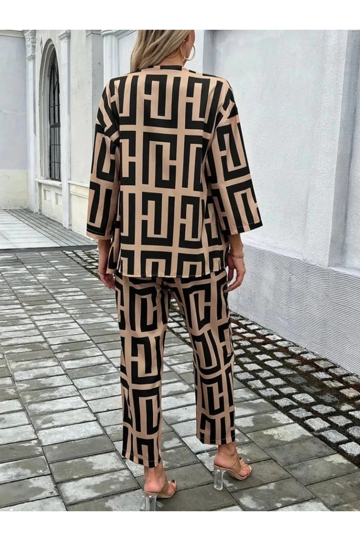 Kadın Uzun Kollu önü Açık Desenli Iki Iplik Ceket Ve Pantolon Ikili Takım