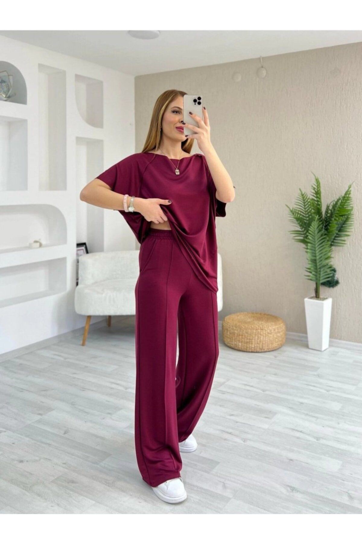 Kadın Kısa Kollu Kayık Yakalı Dikiş Izi Detaylı Viskon Iki Iplik Bluz Ve Pantolon Ikili Ta