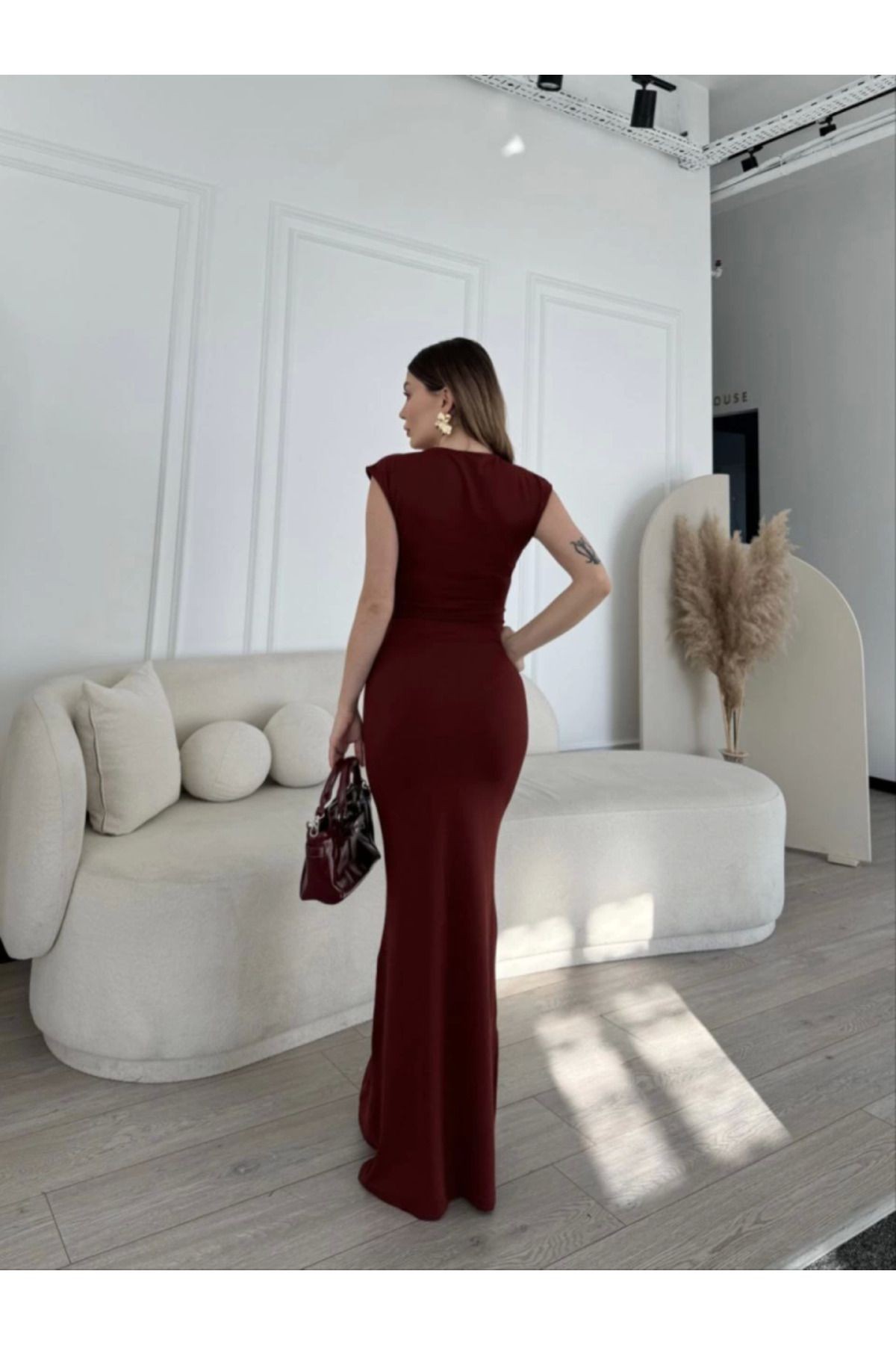 Kolsuz Uzun Likralı Elbise - Bordo
