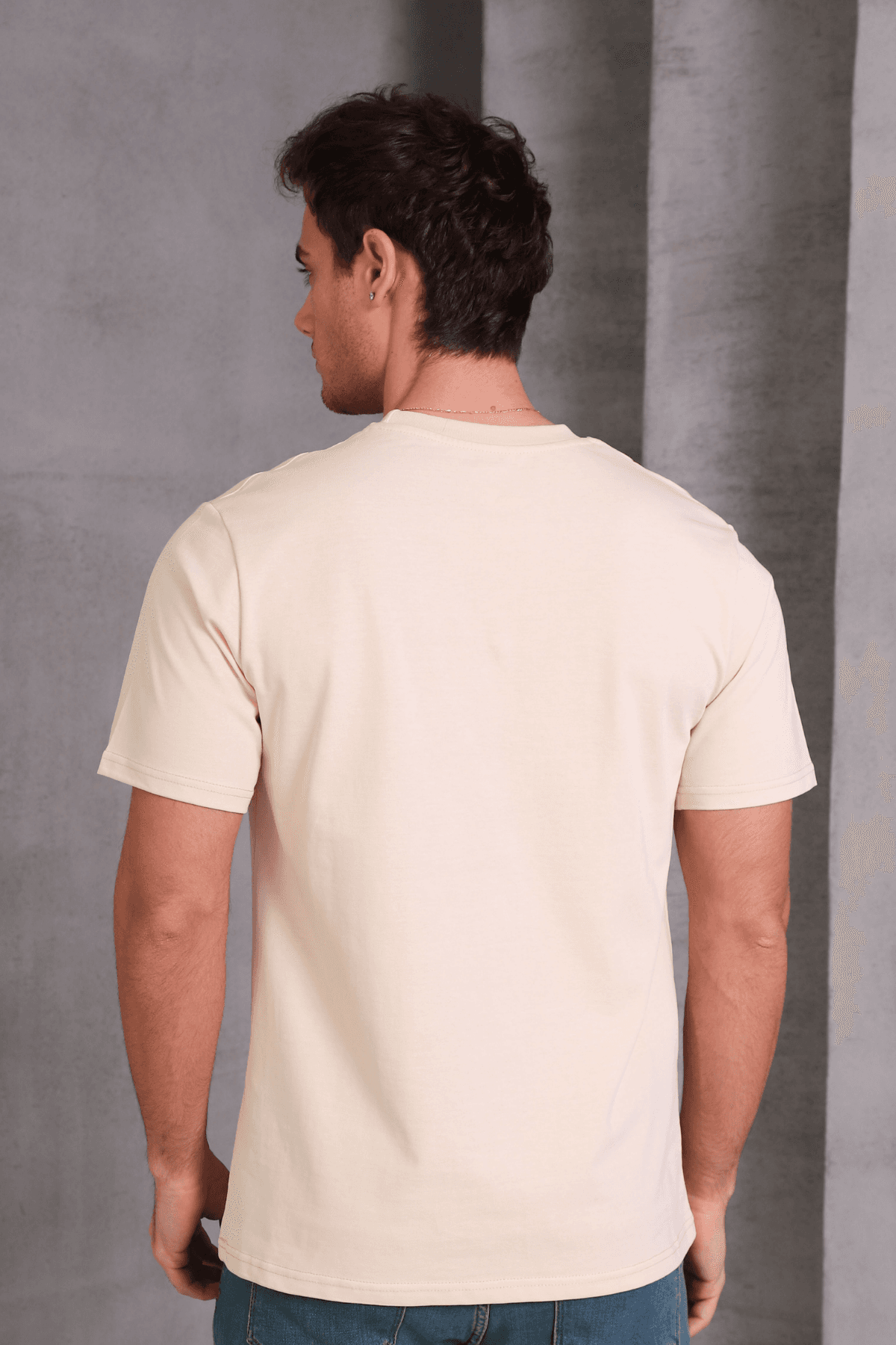 Unisex Relax Fit Bisiklet Yaka %100 Pamuk Rahat Kesim Basic Tişört