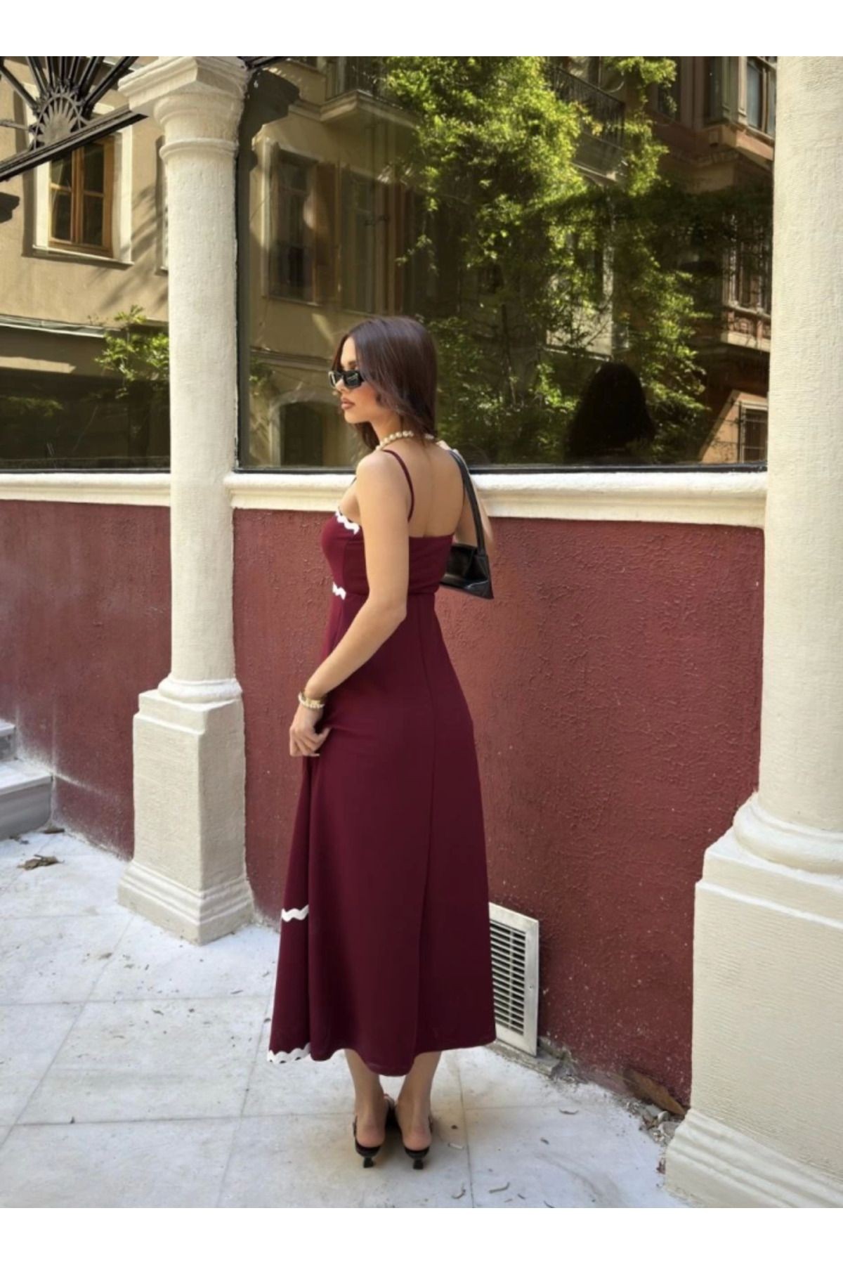 Askılı Uzun Şerit Detaylı Şık Ve Rahat Elbise - Bordo