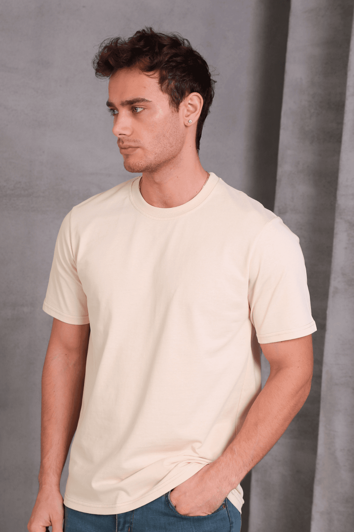 Unisex Relax Fit Bisiklet Yaka %100 Pamuk Rahat Kesim Basic Tişört