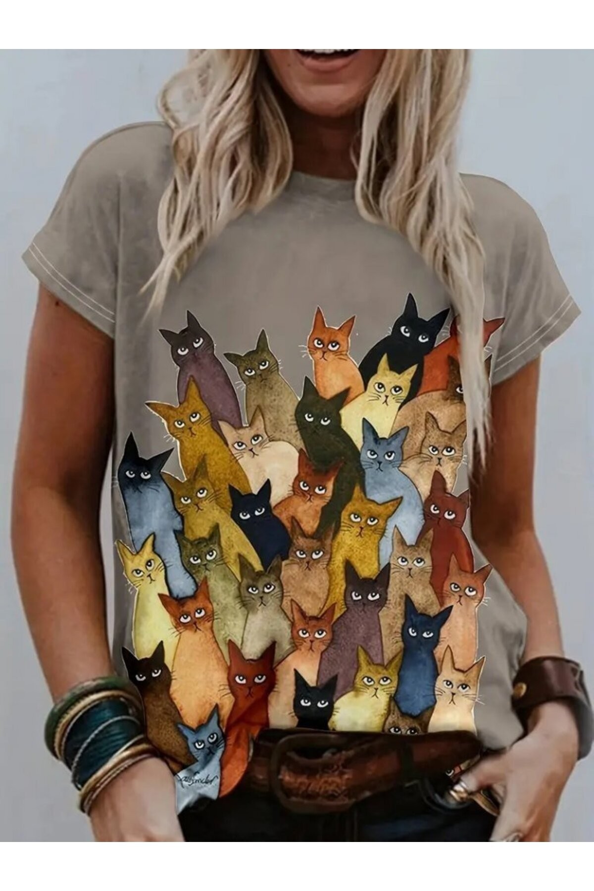 Kadın Kısa Kollu Bisiklet Yaka Kedi Desenli Süprem Bluz
