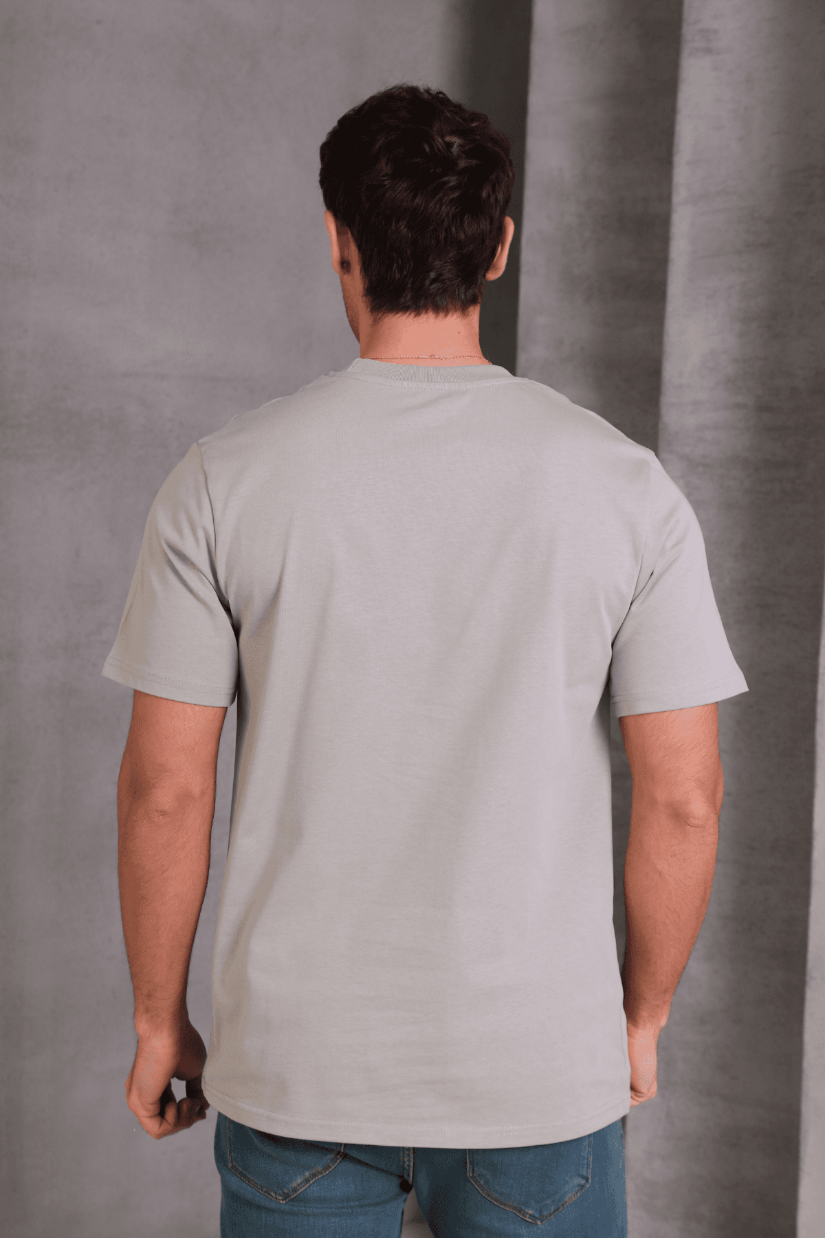 Unisex Relax Fit Bisiklet Yaka %100 Pamuk Rahat Kesim Basic Tişört