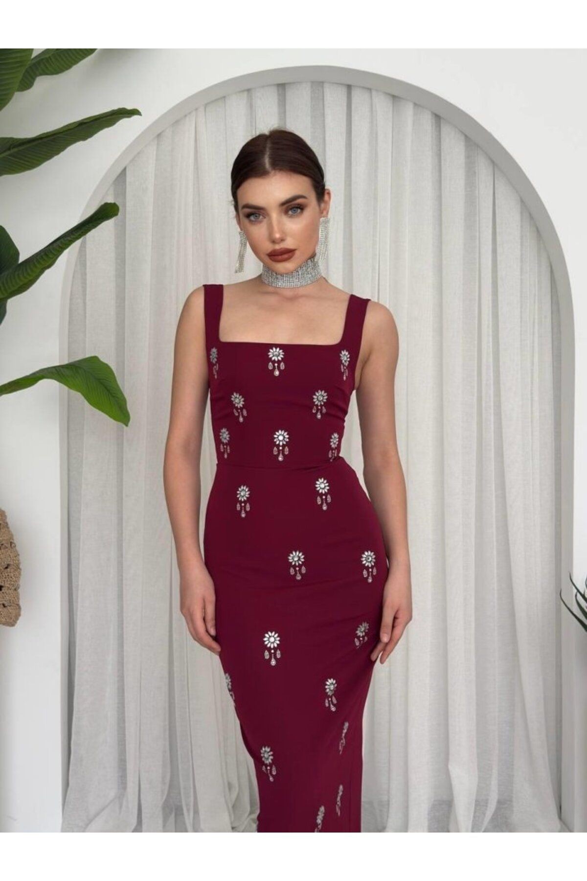 Ners Taş Detaylı Elbise