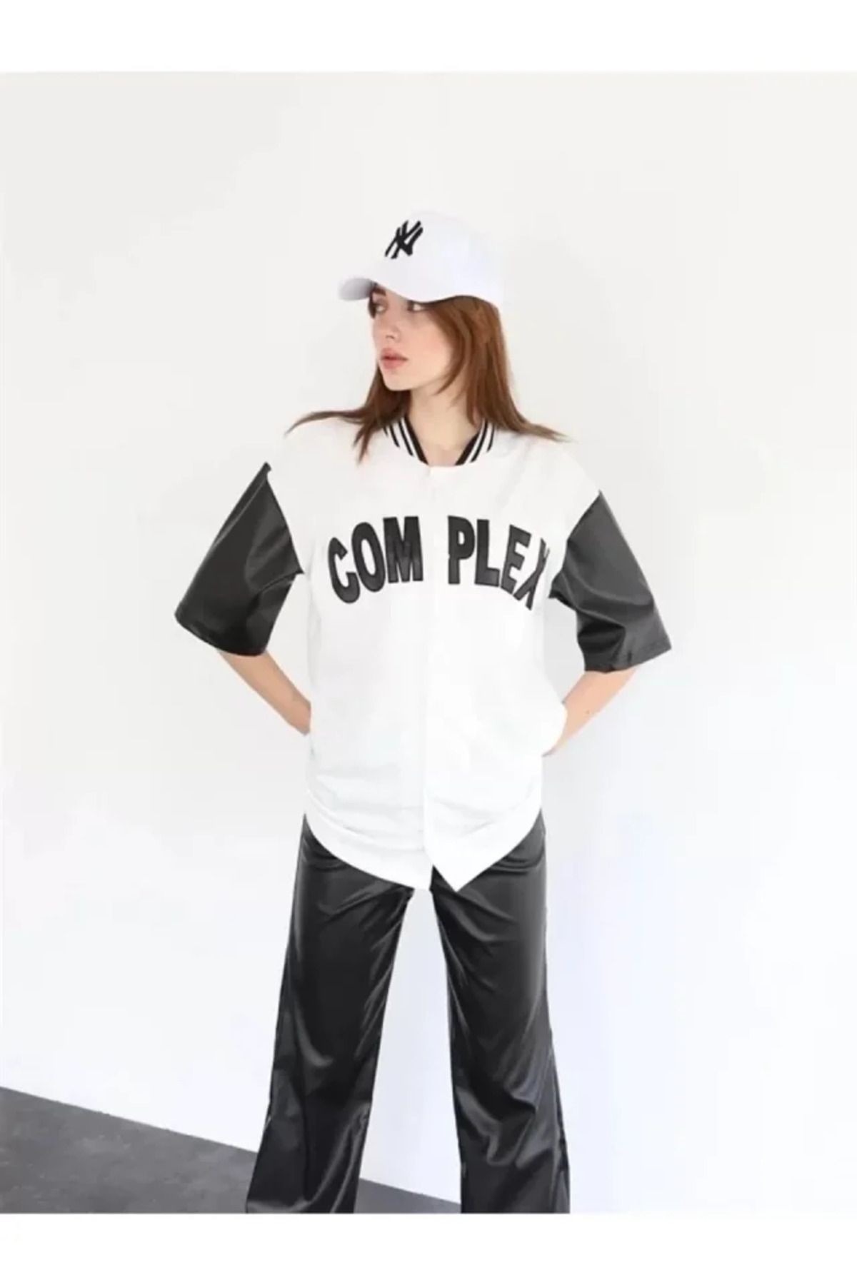 Kolları Deri Kolej Oversize T-shirt - Beyaz