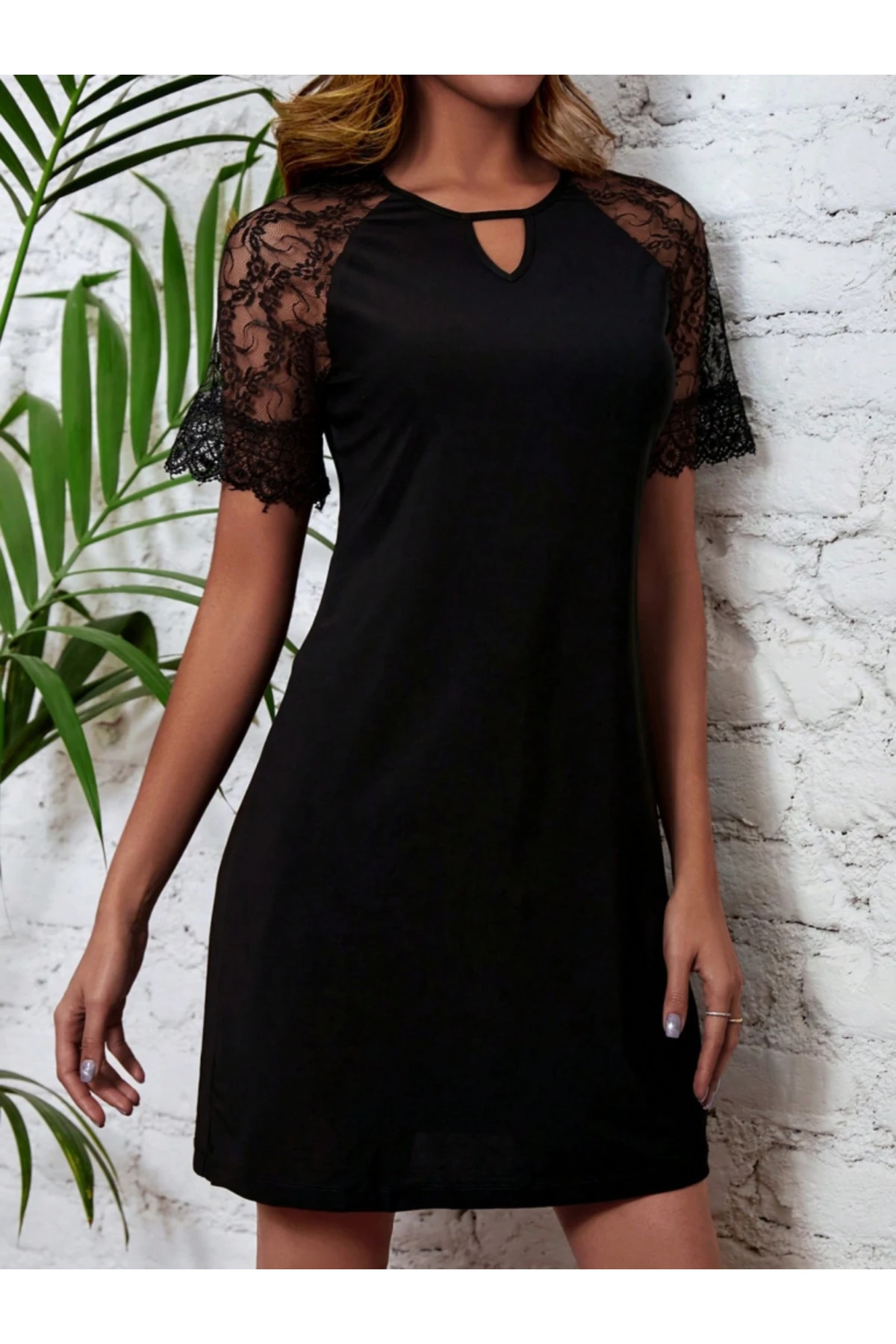 Kadın Dantelli Kısa Kollu Damla Yaka Krep Elbise