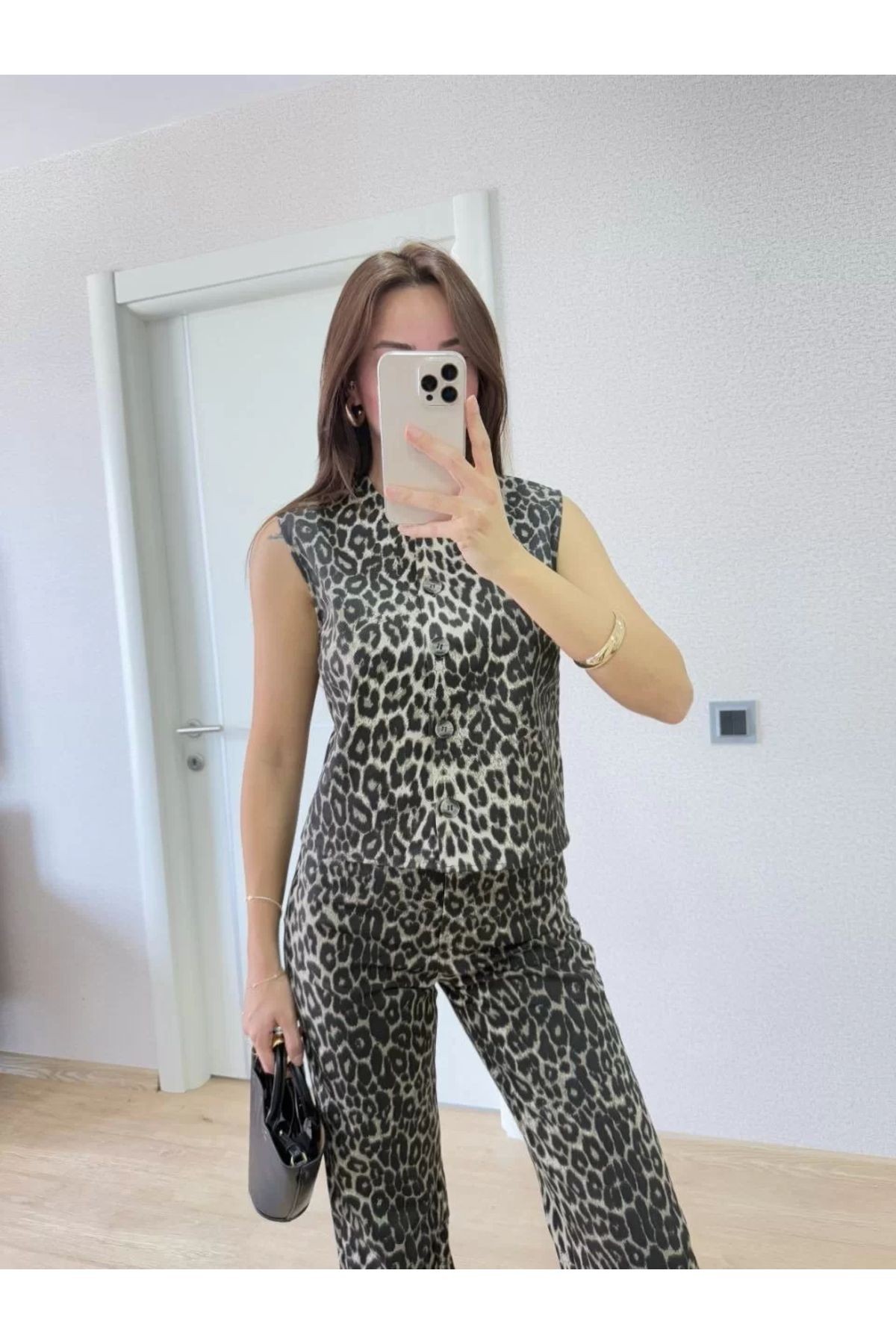 leopar desenli Düğmeli Bluzlu Pantolon İkili Takım -Leopar