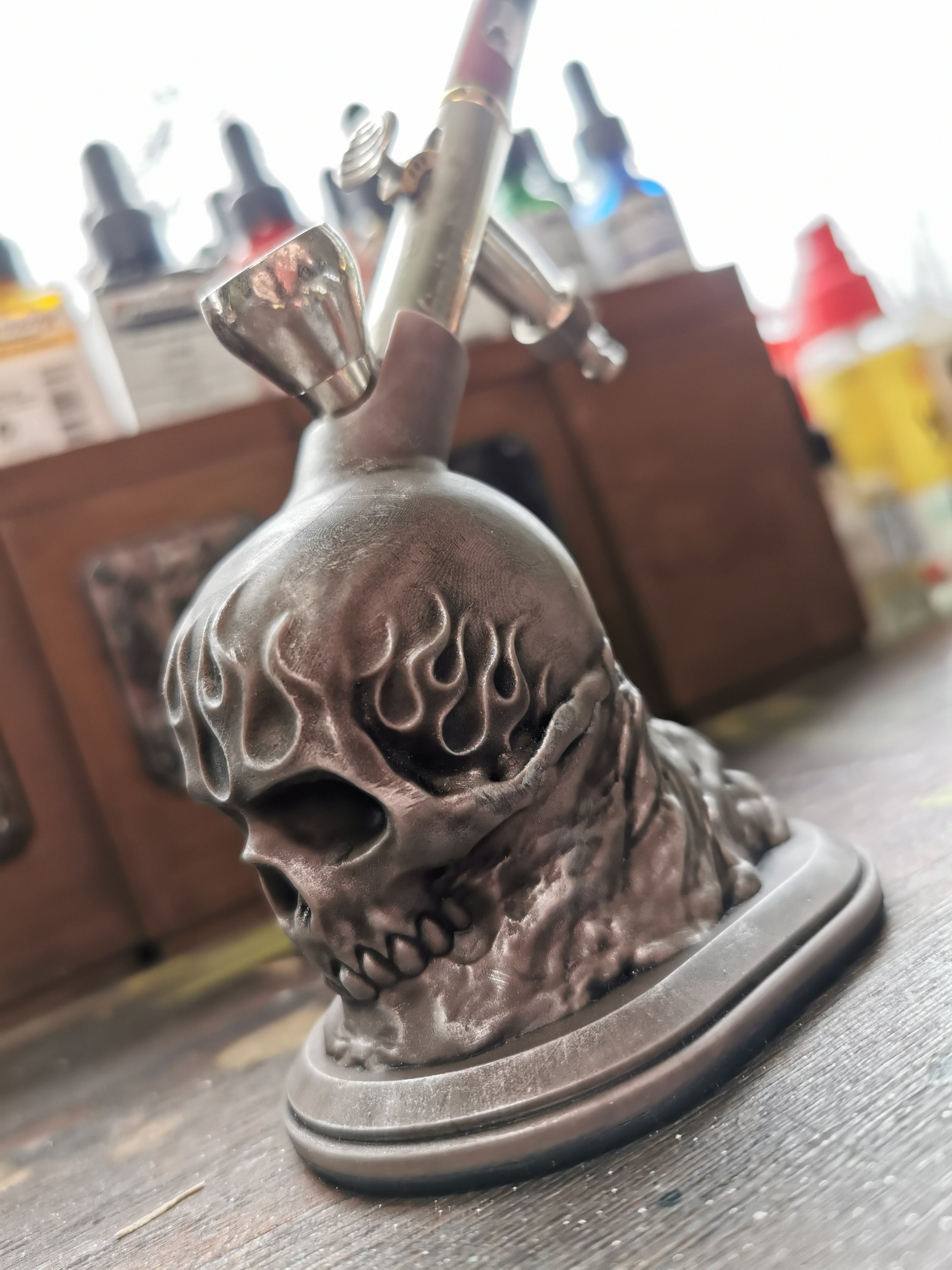 Airbrush Stand Kurukafa Skull