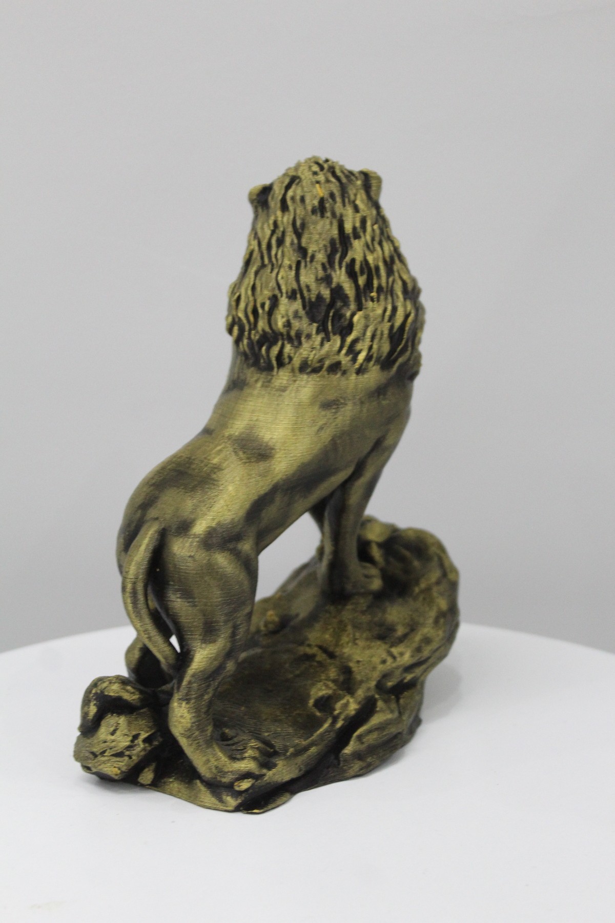 Golden Lion Figure Realistic Lion Statue